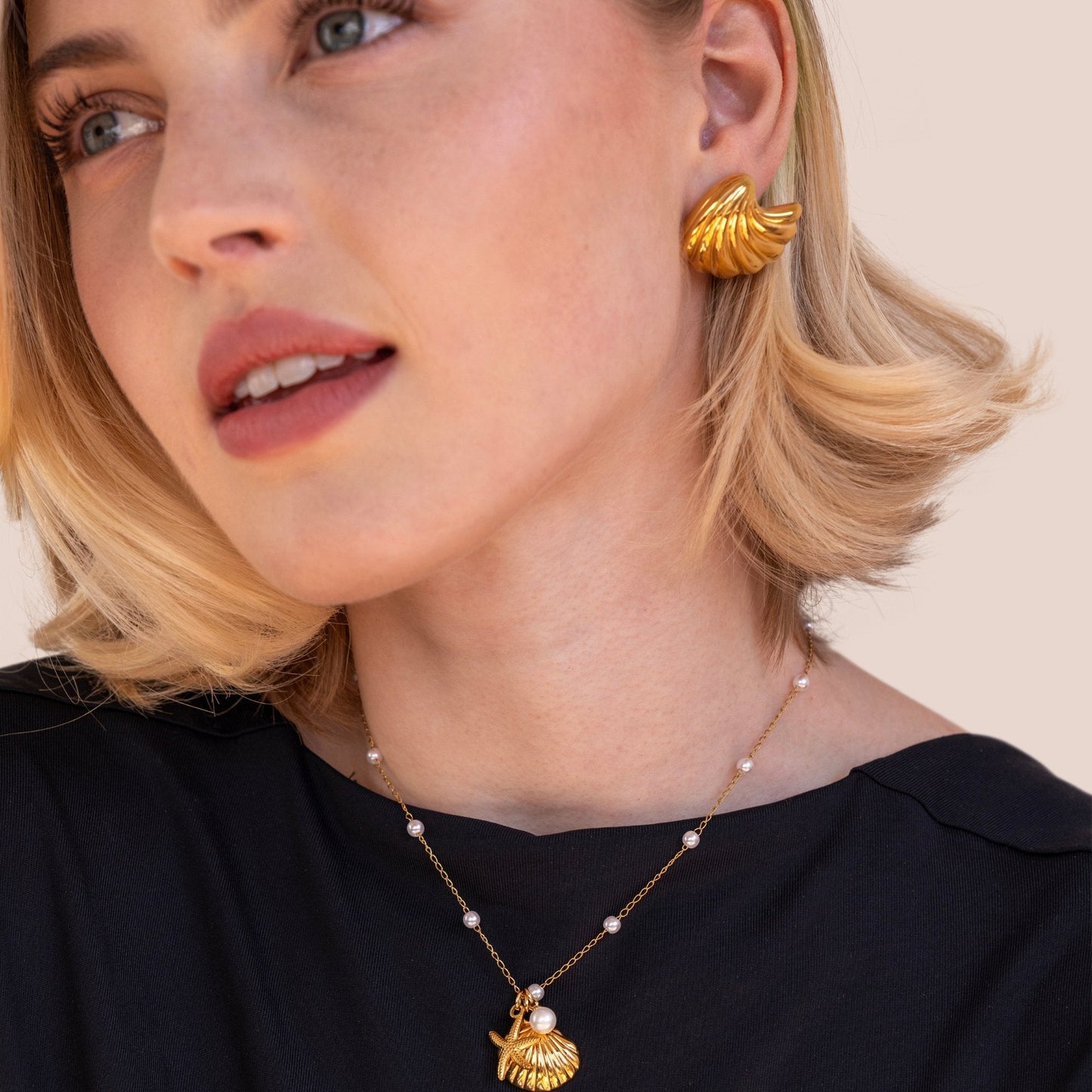 18K Gold Shell Earrings