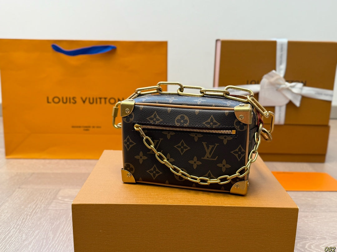 Louis Vuitton LV Soft Trunk Box Bag Satchel 18x12cm