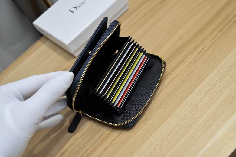 D wallet card holder