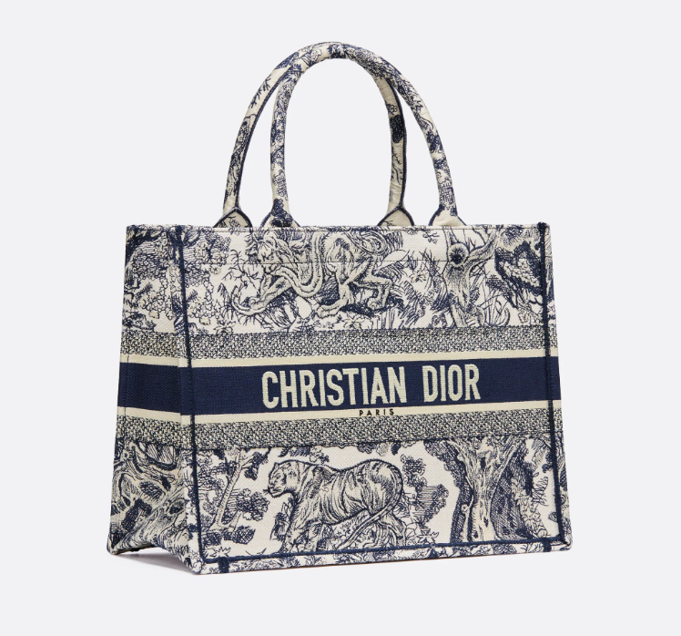 D Medium Book Tote bag size: 36 x 27.5 x 16.5 cm