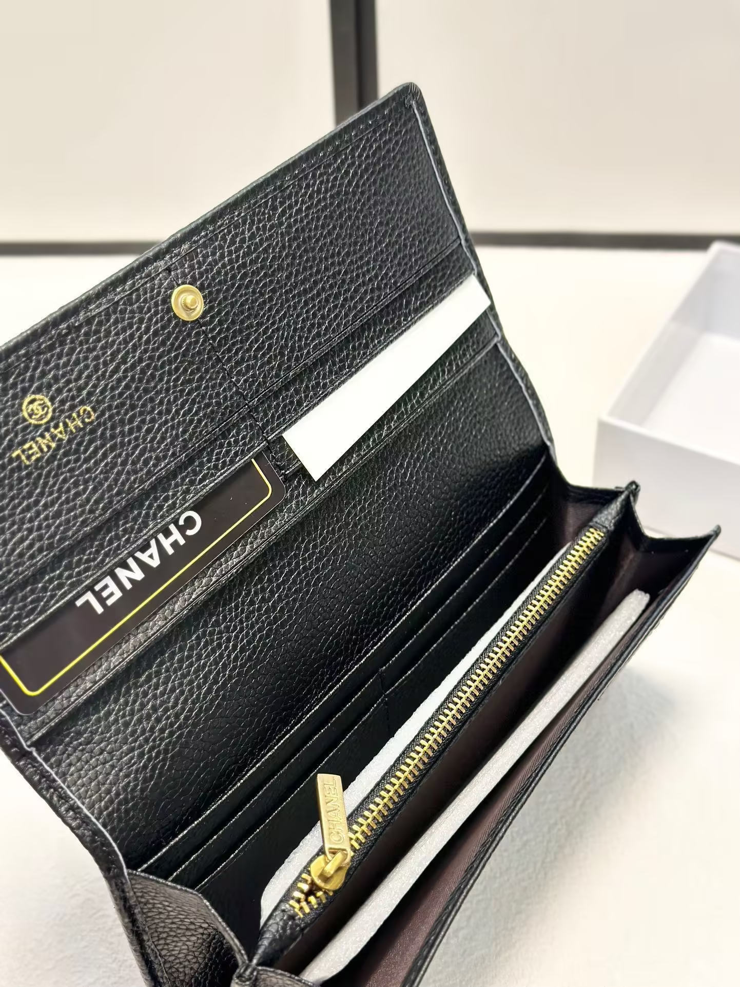 Cc new arrival leather wallet 002 size: 19*10 cm