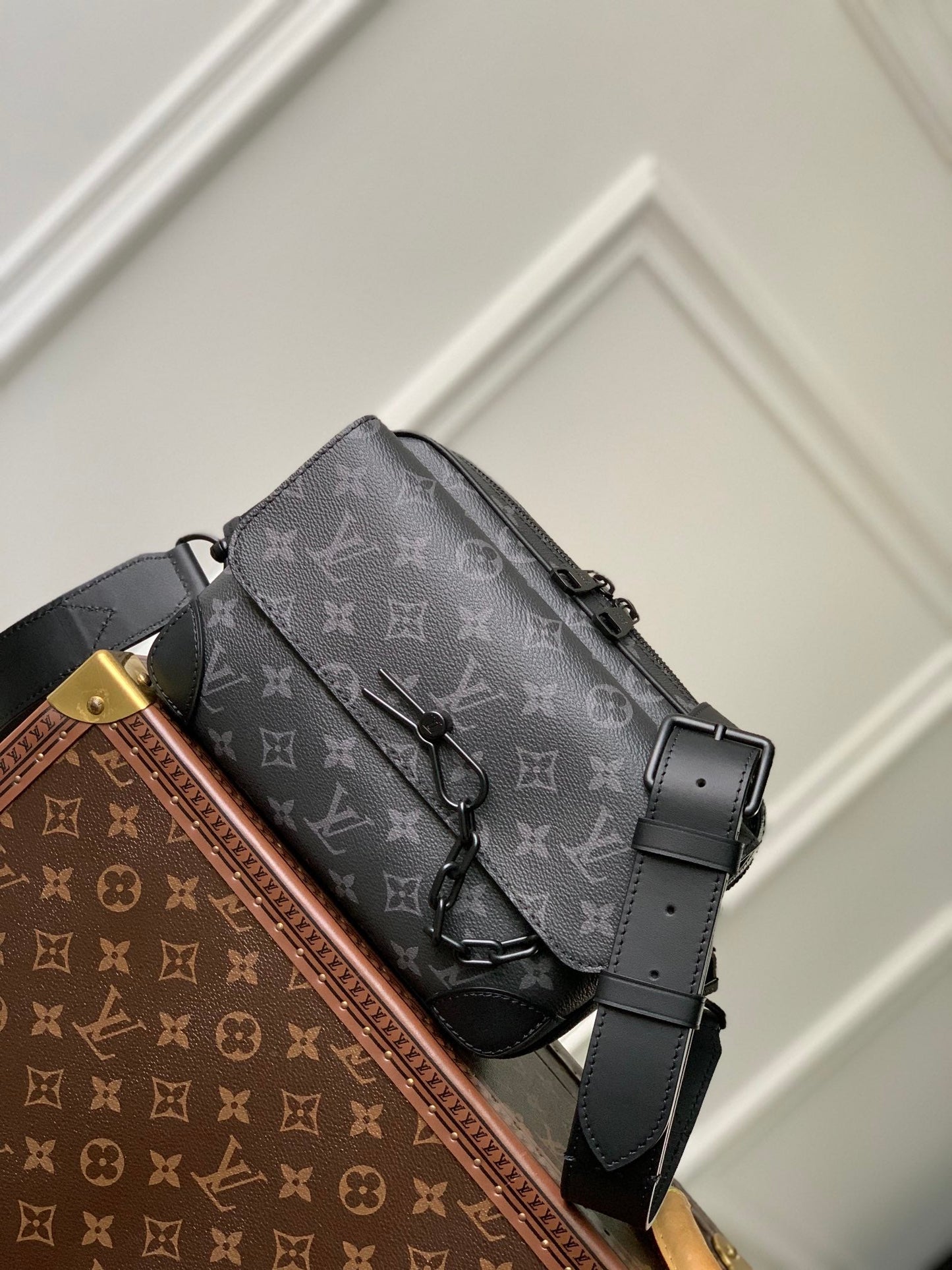 Louis Vuitton M46795 Steamer Bag 24x17x5cm Black