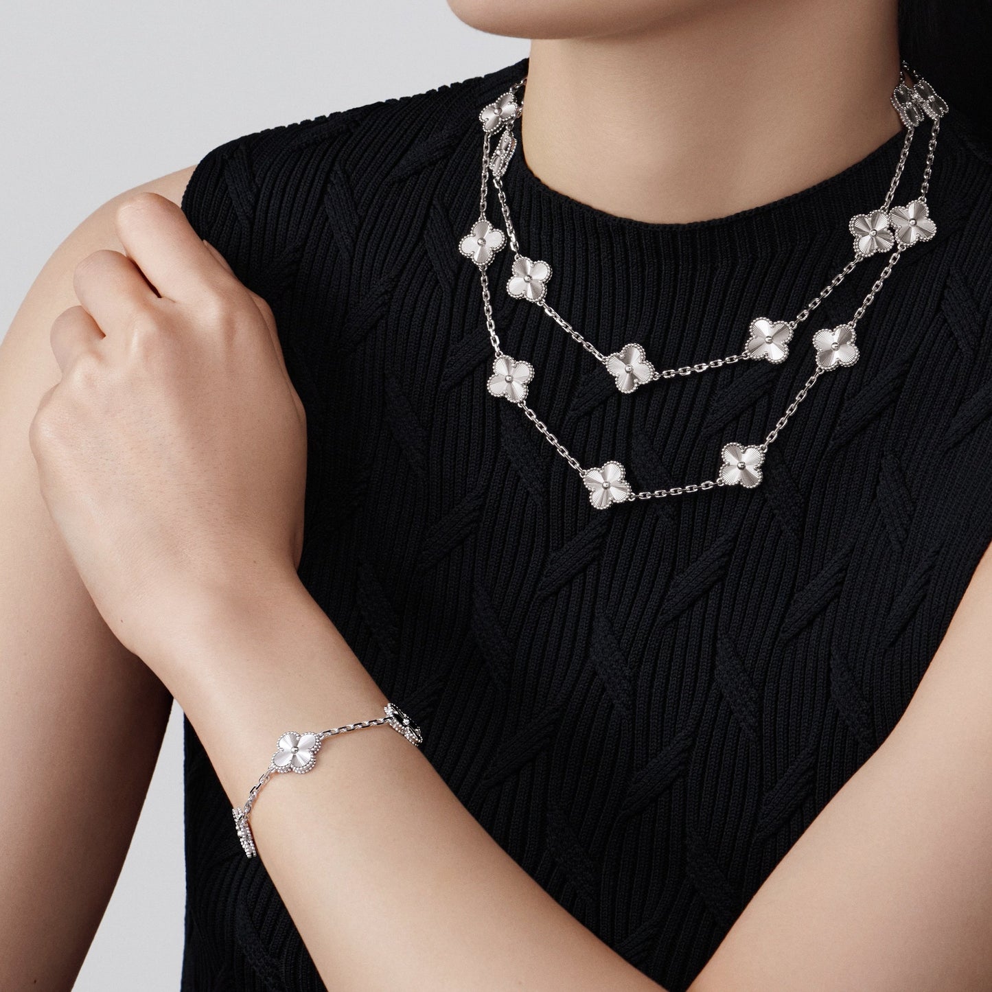 VAN CLEEF & ARPELS Vintage Alhambra Bracelet Laser Silver