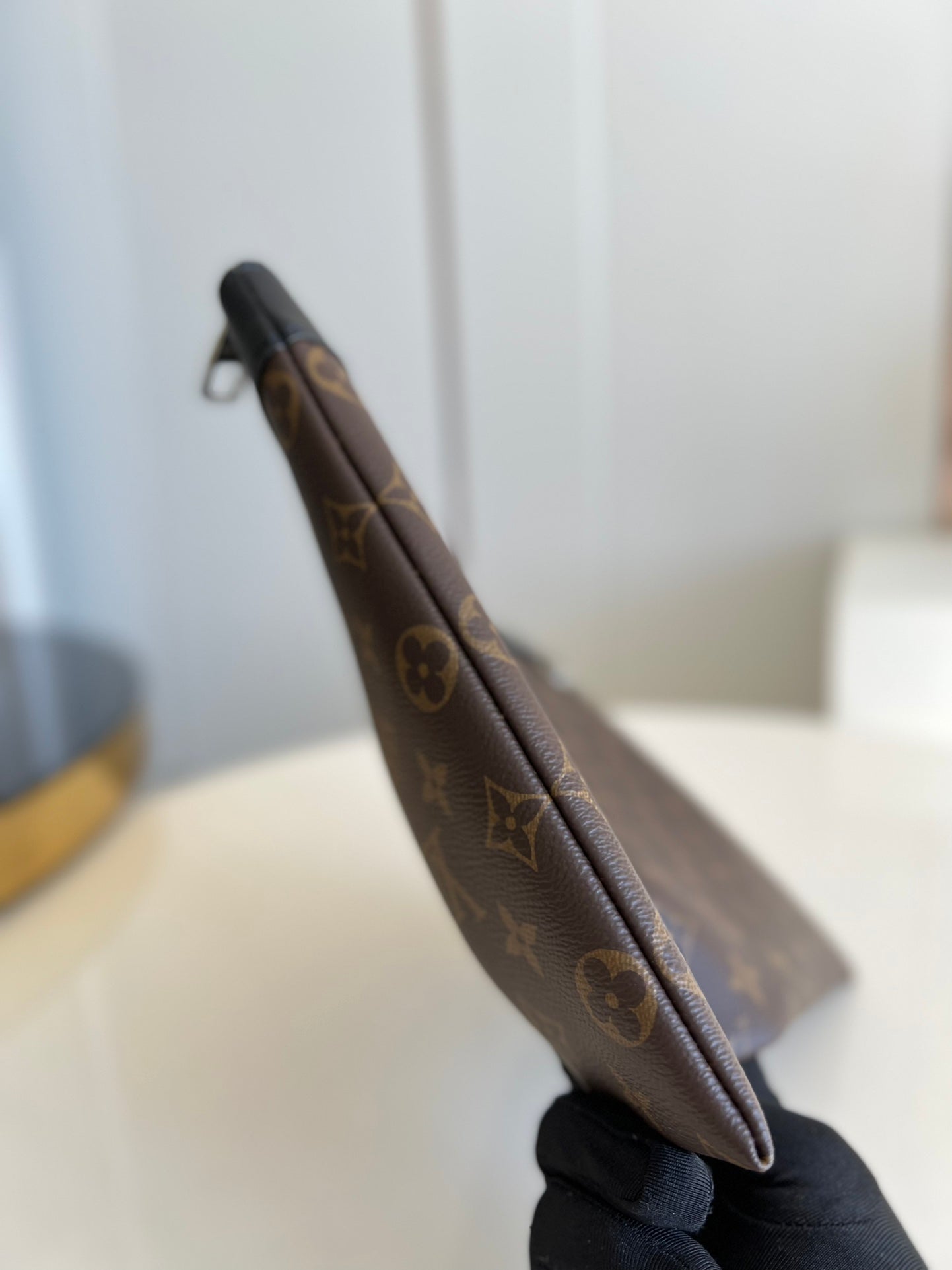 Louis Vuitton Classic Print Bag M62291 Brown, 34 x 25 x 2 CM