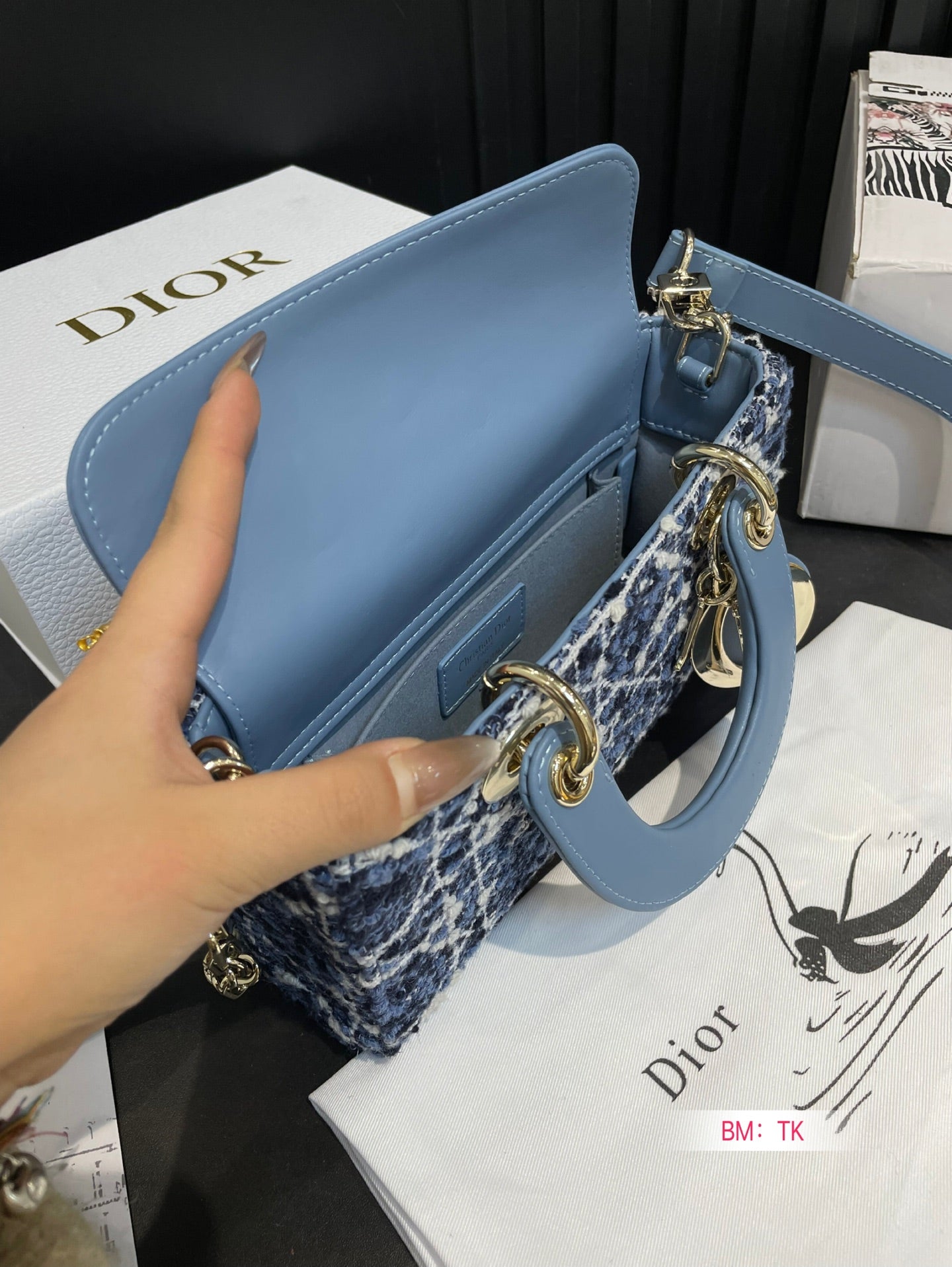 Lady D-joy new arrival bag size: 22*5*12cm