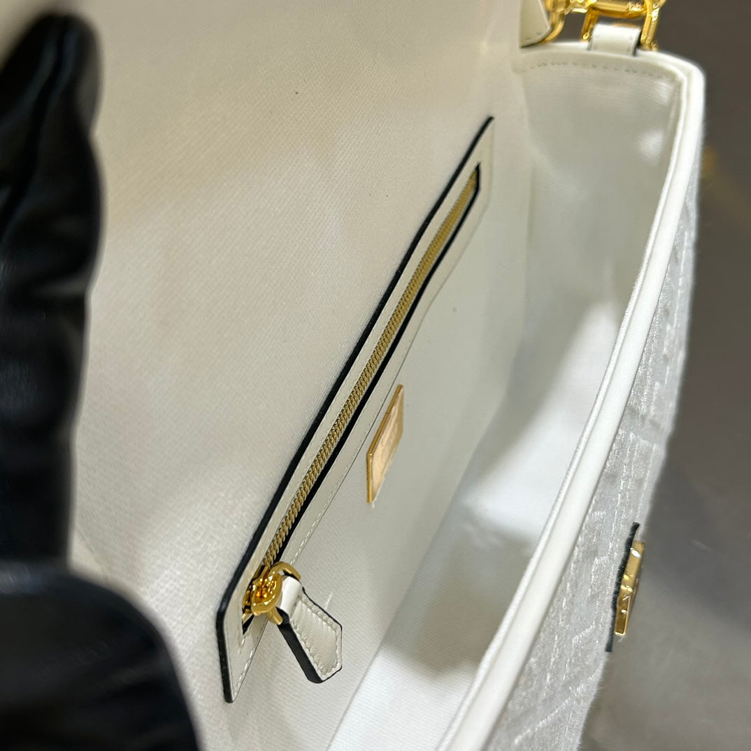 FEN Baguette bag size: 28/6.5/13.5cm