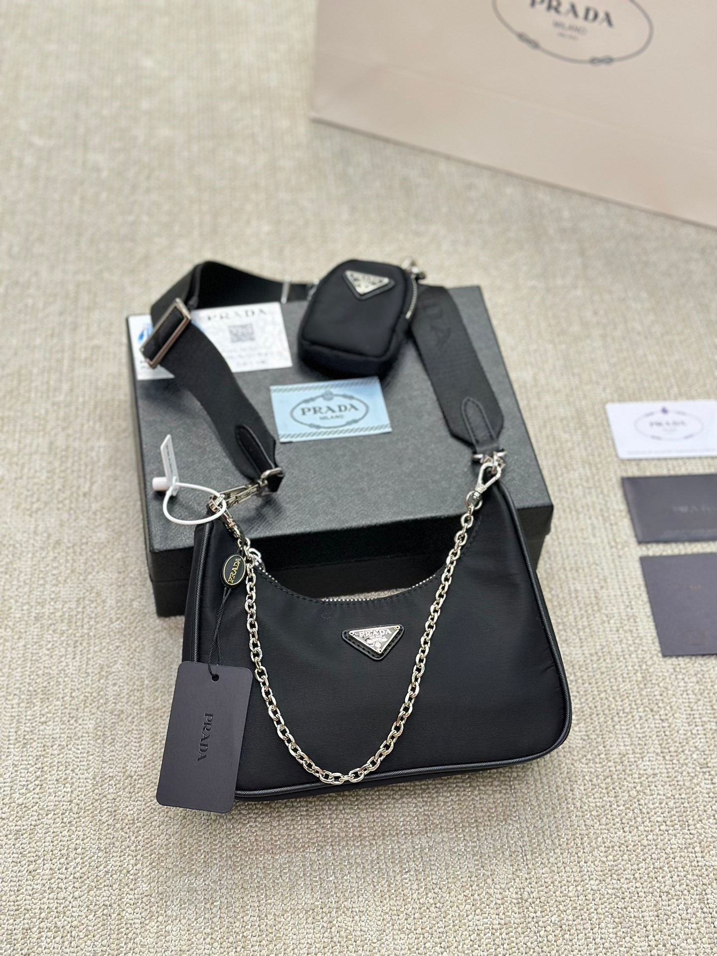 Pra hobo new arrival bag size : 22 * 16cm