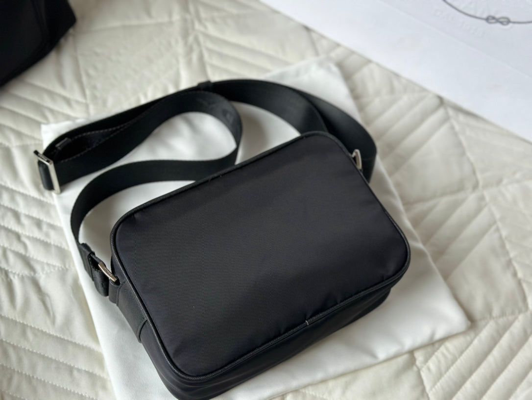 Pra new arrival men and women bag size : 24*15cm