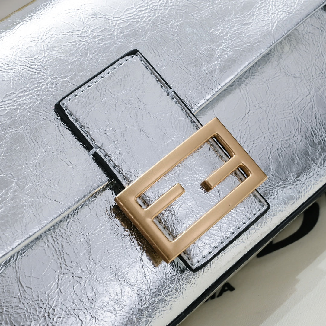 Fen new arrival BAGUETTE bag size: 27*15*6