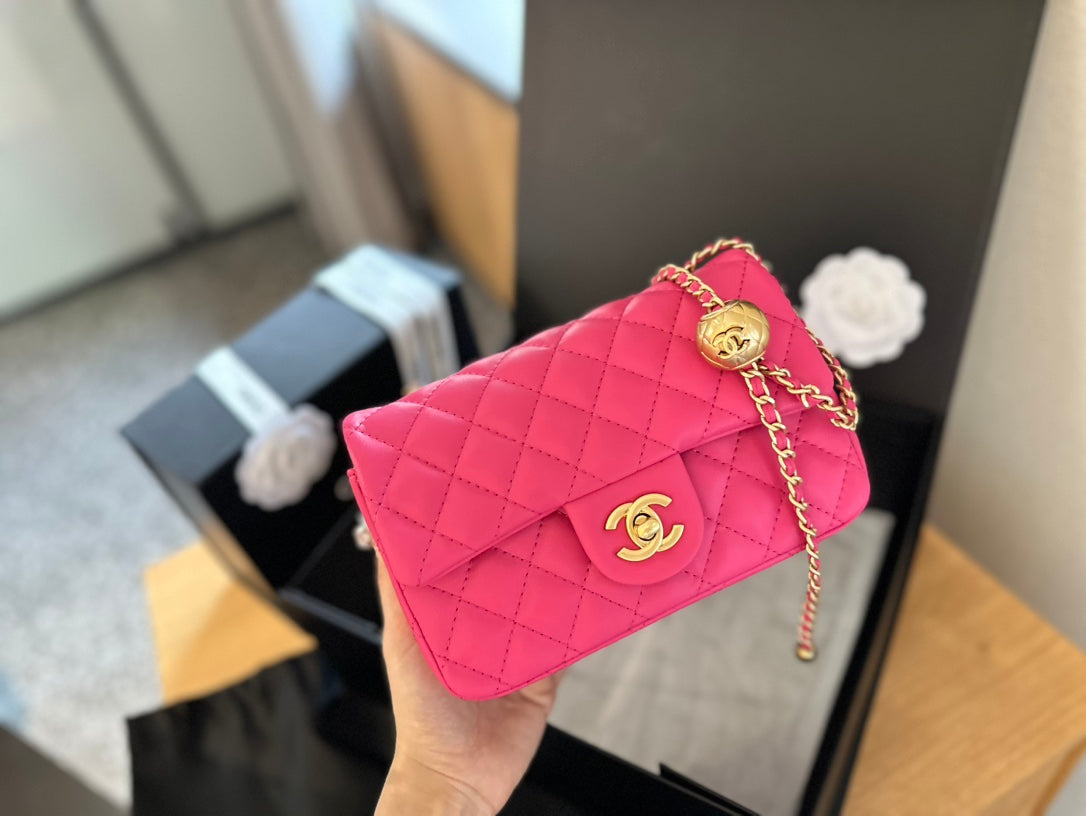 CC new arrival bag size: 20 cm