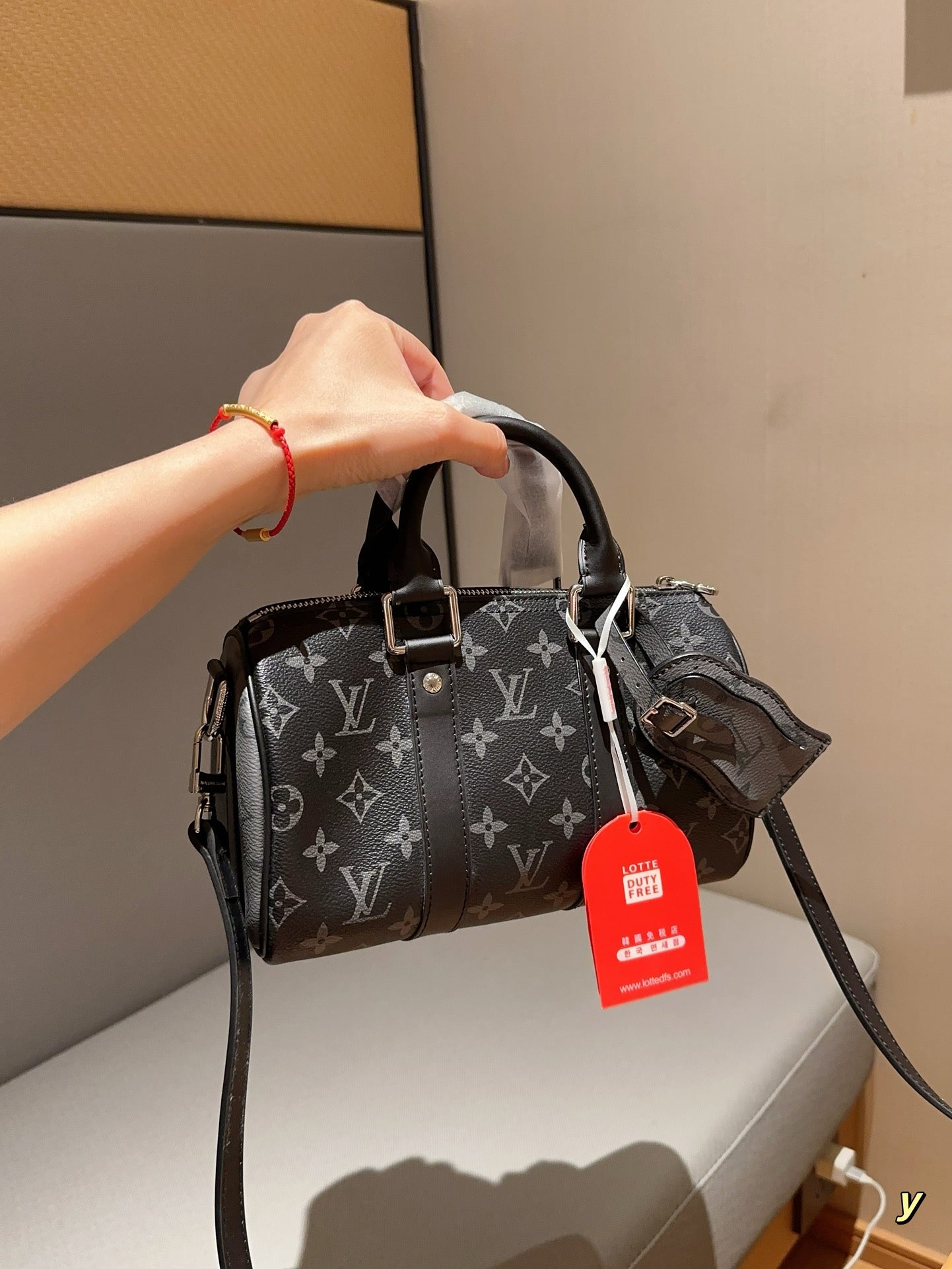 Louis keepall25 men and women bag size: 25×15×11 cm