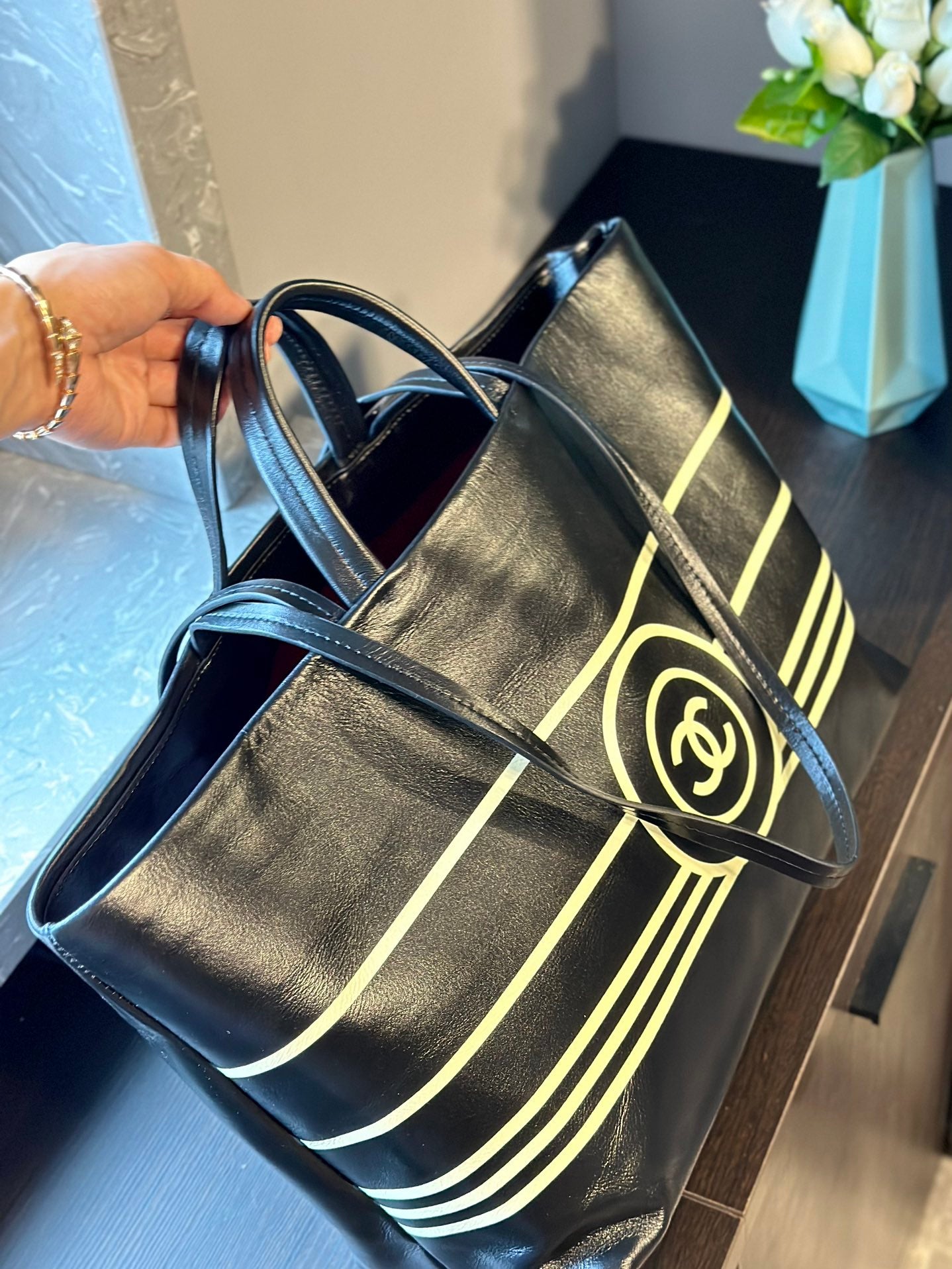 cc new arrival tote bag size: 38 * 27.5 cm