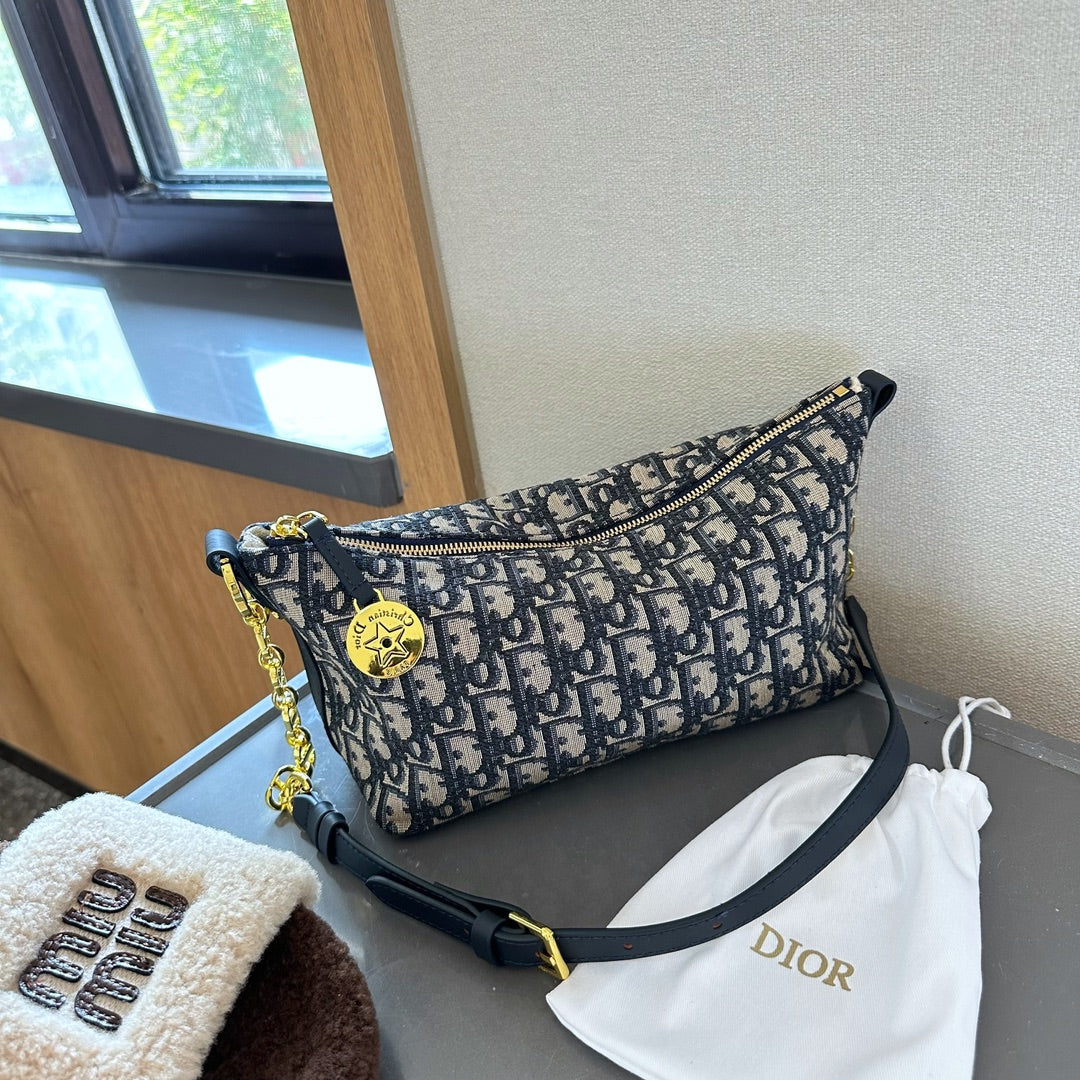 D new arrival hobo bag size:23 cm