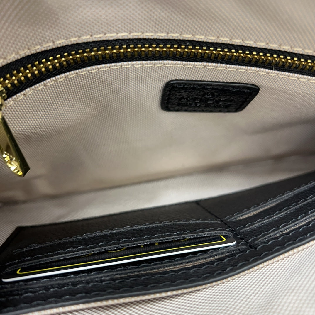 GG new arrival hand bag size: 17 * 27 cm