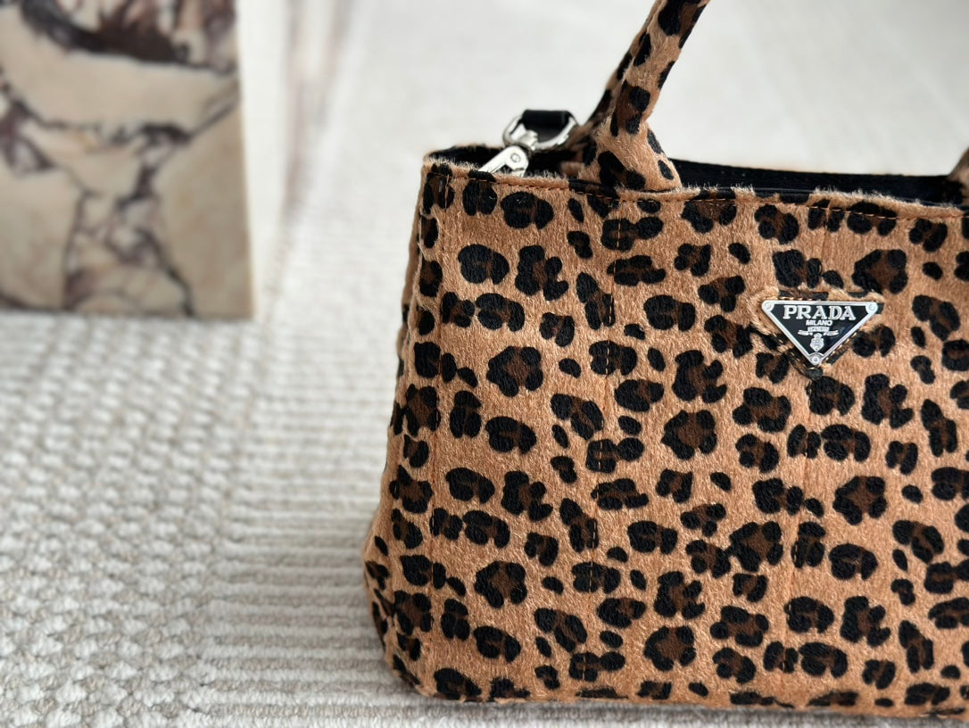 Pra new arrival tote bag 006 size:30 * 20cm