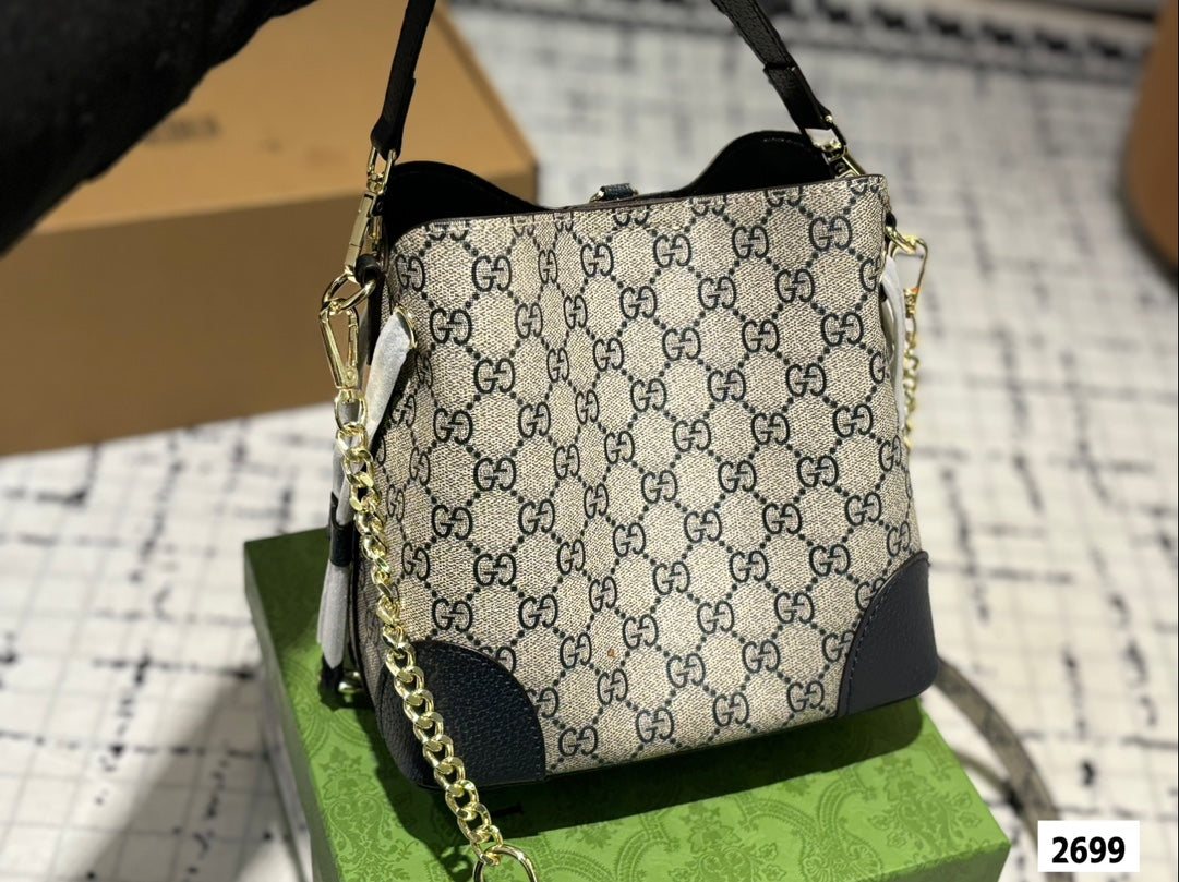 GG Emblem new arrival tote bag size:21 * 20 cm