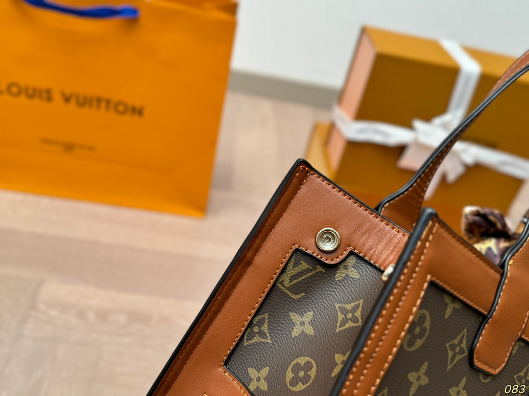 Louis new arrival tote bag size: 34*27 cm