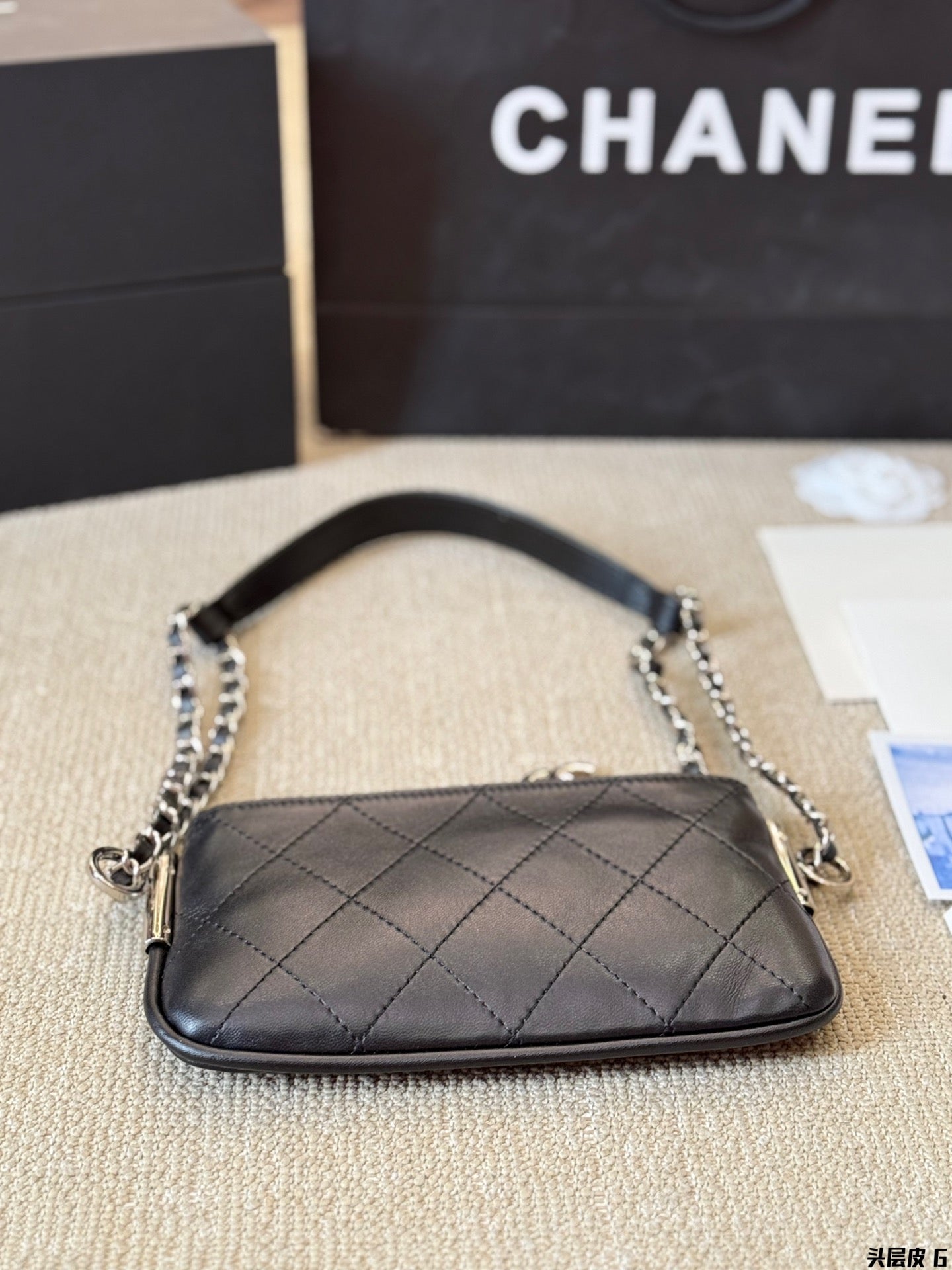 CC new arrival vintage chain bag size: 22*13 cm