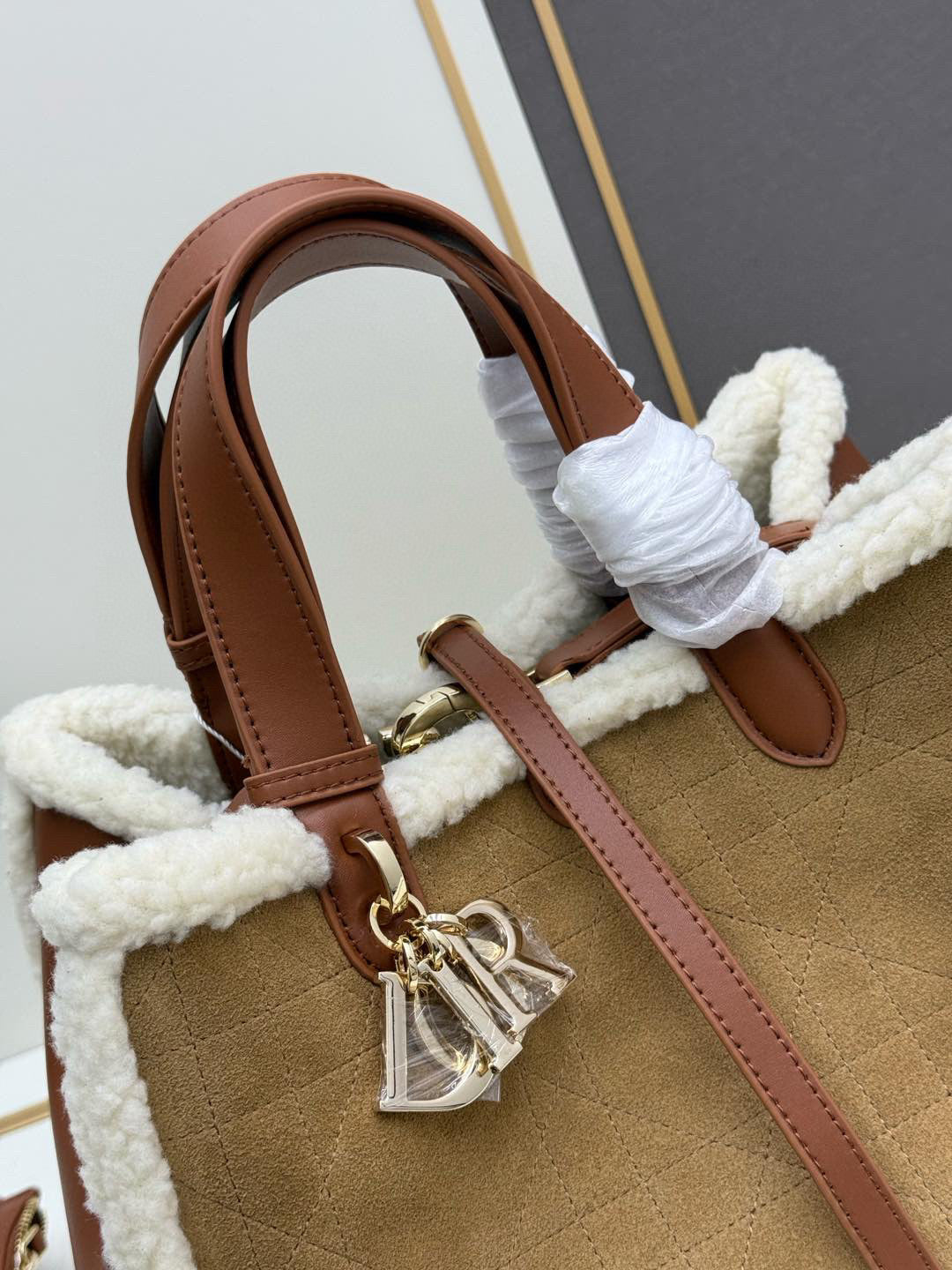 D new arrival groove bag size:29*19*21cm