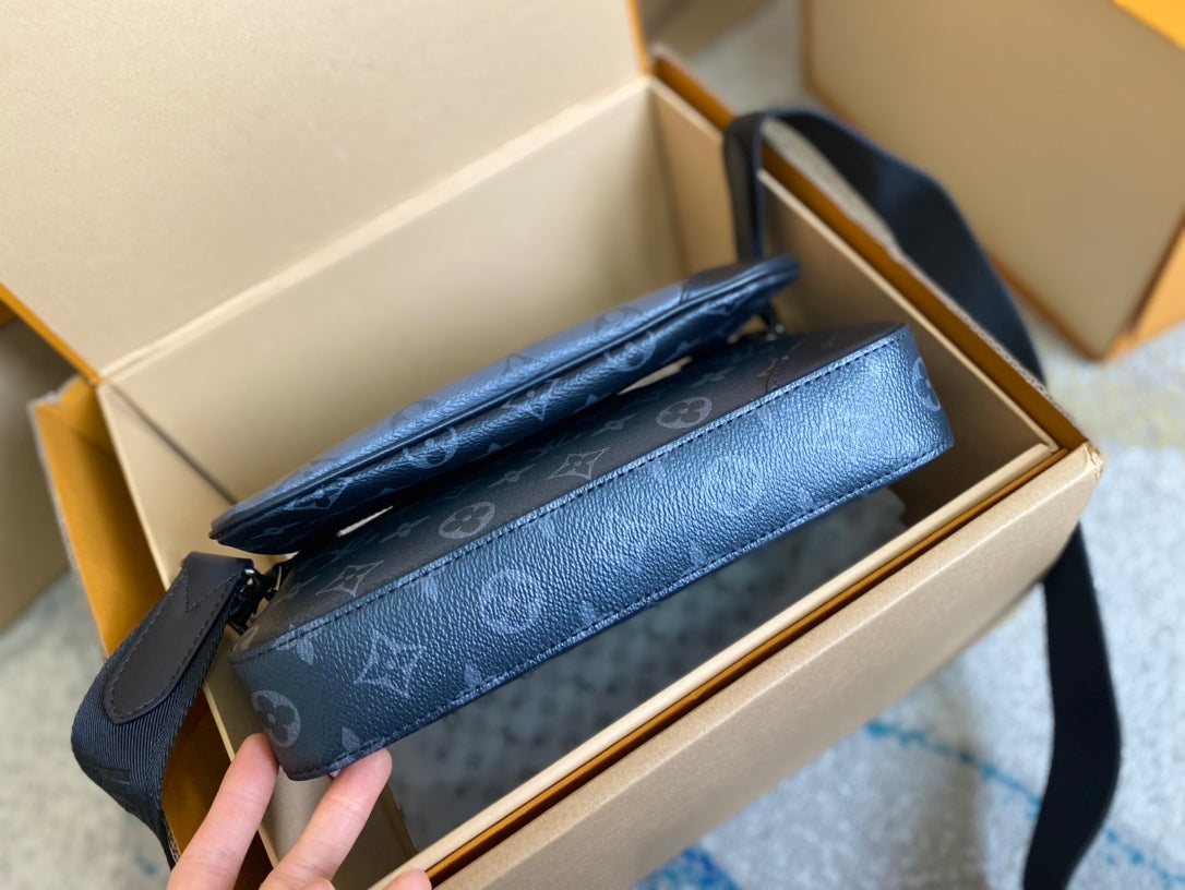 LOUIS VUITTON M69443 Trio Messenger Canvas Bag 25×18.5×7cm