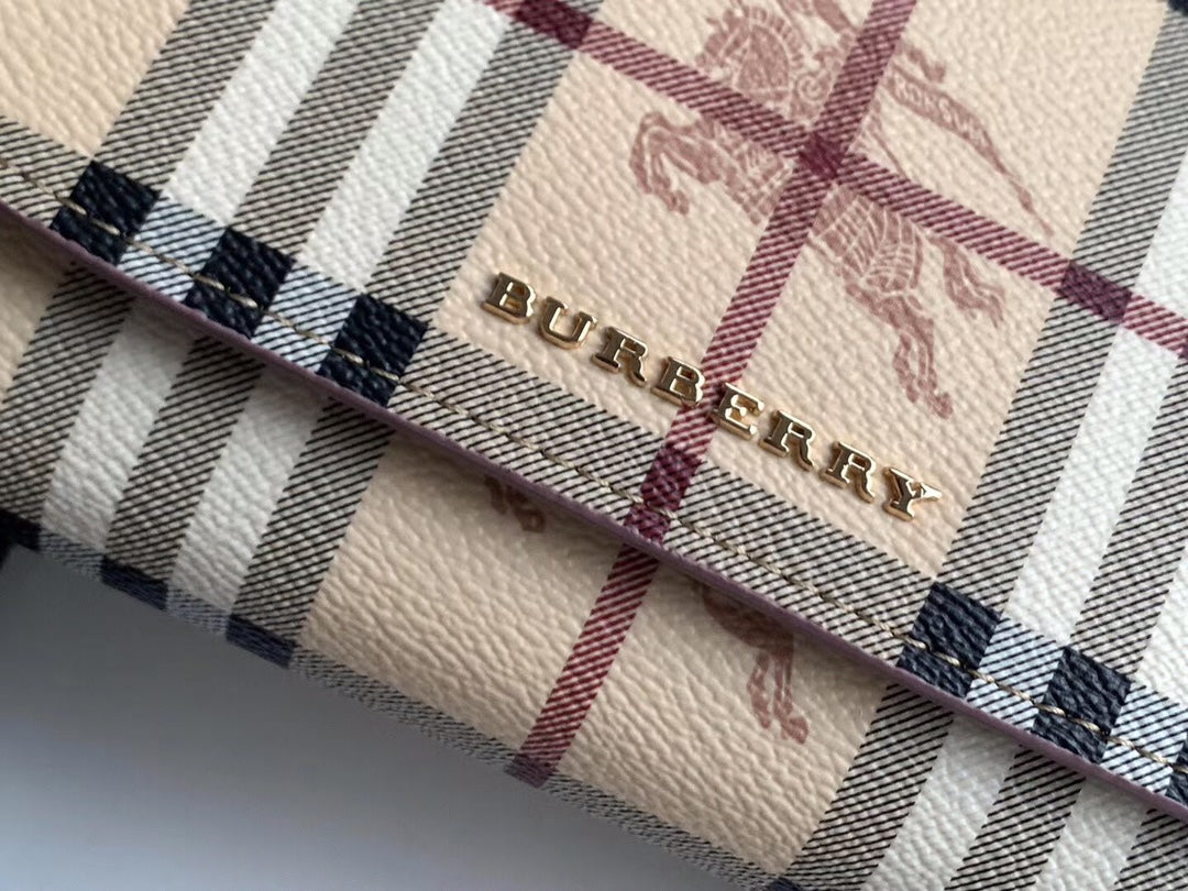Burberry Horseferry Crossbody Bag 21x12x3cm