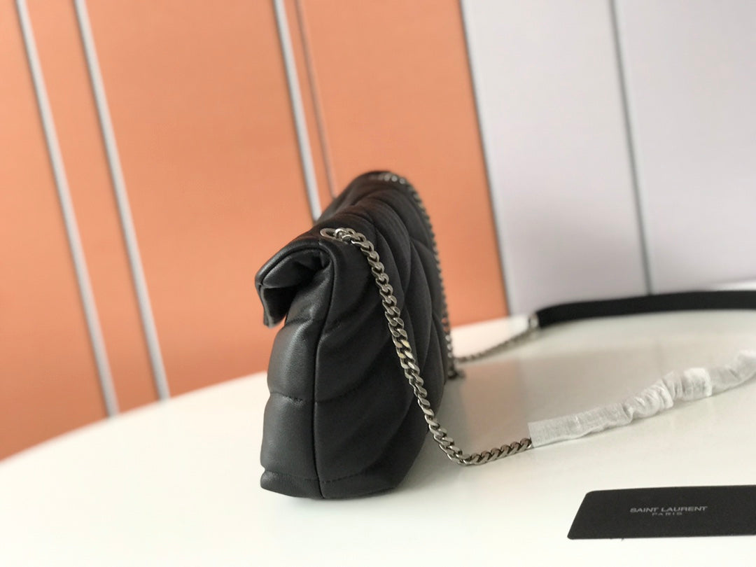 YSL Loulou Puffer Shoulder Bag, 23x15.5x5.8cm