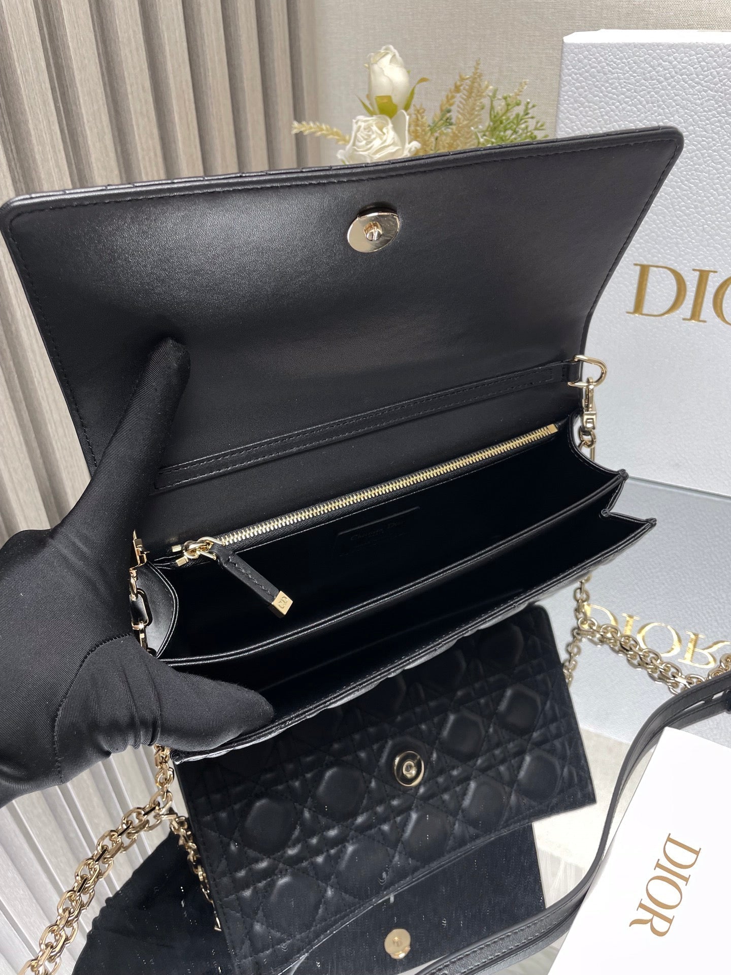Miss Dior Lady Medium Black Purse Bag M0605, 24 x 14 x 7.5 CM