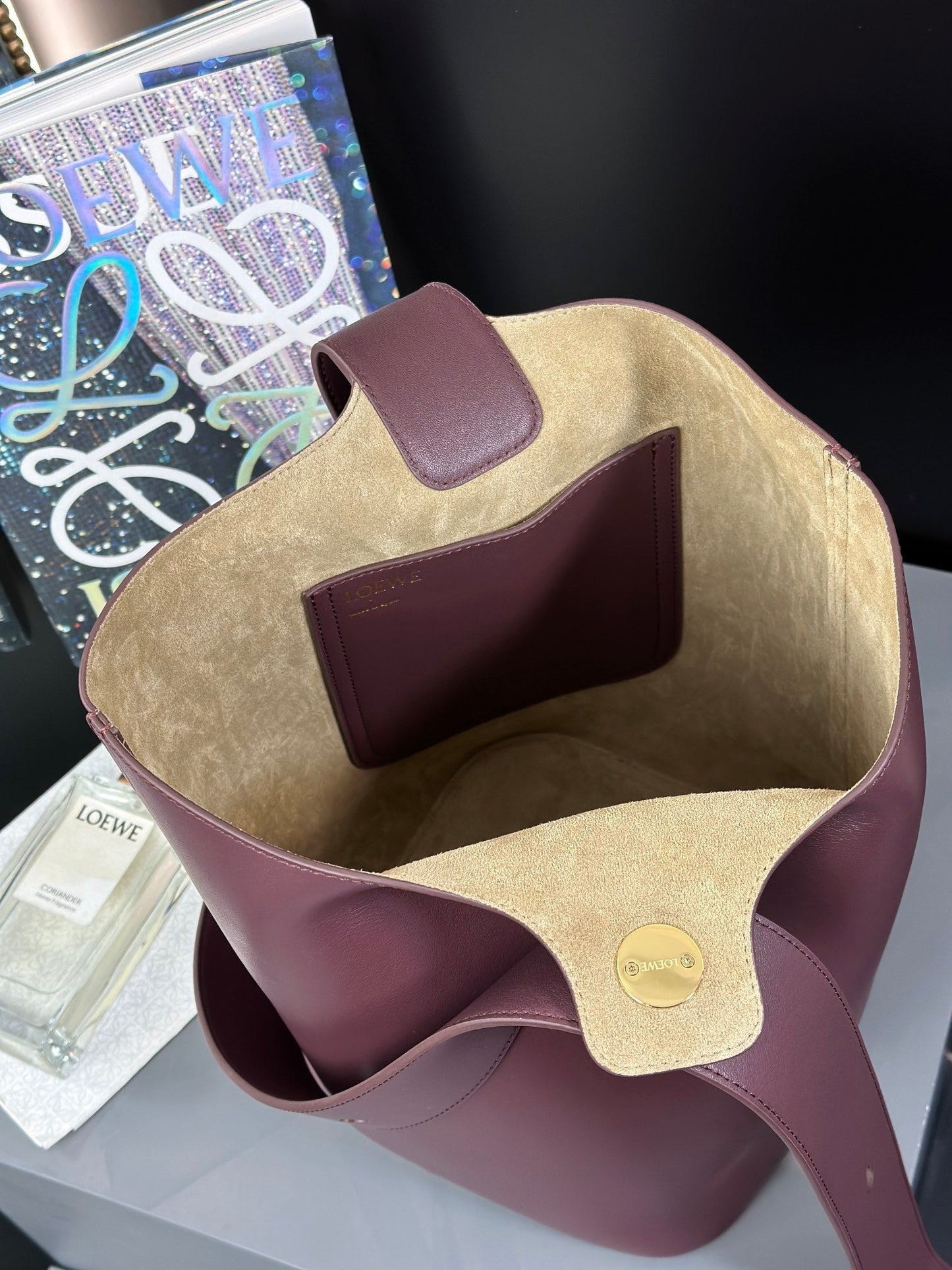 LOEWE 24SS Pebble Bucket Tote Bag, 24.5*23.5*28cm