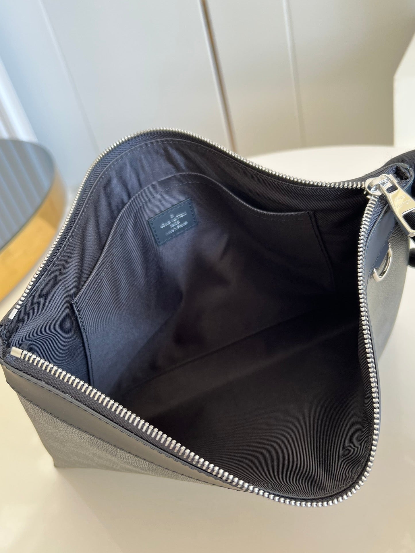 Louis Vuitton Classic Print Bag M62291, 34 x 25 x 2 CM