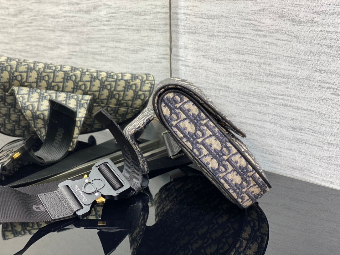 Dior Saddle Crossbody Bag Blue 26x19x4.5cm