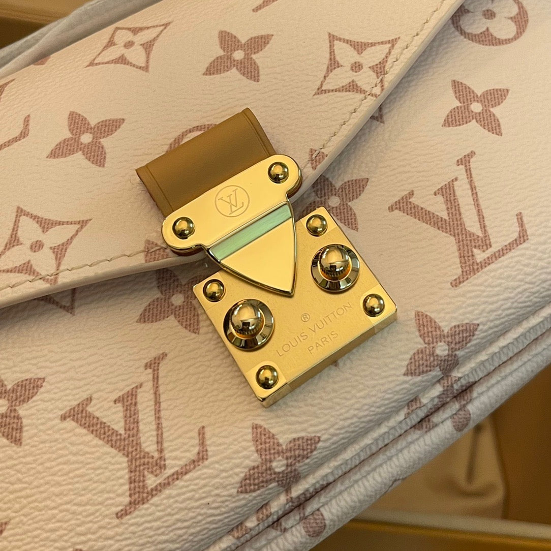 Louis Vuitton LV M46914 POCHETTE MÉTIS EAST WEST Bag 21.5x13.5x6cm