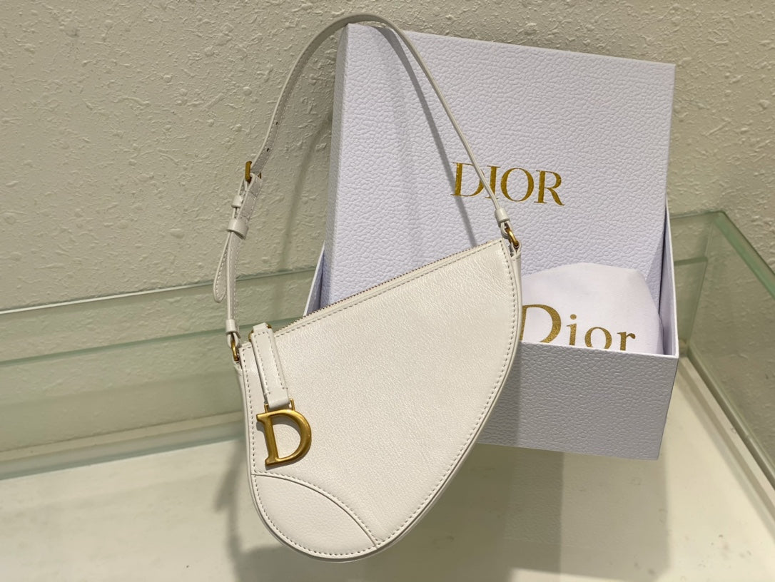 Christian Dior SADDLE SHOULDER POUCH BAG WHITE 20x15x4cm