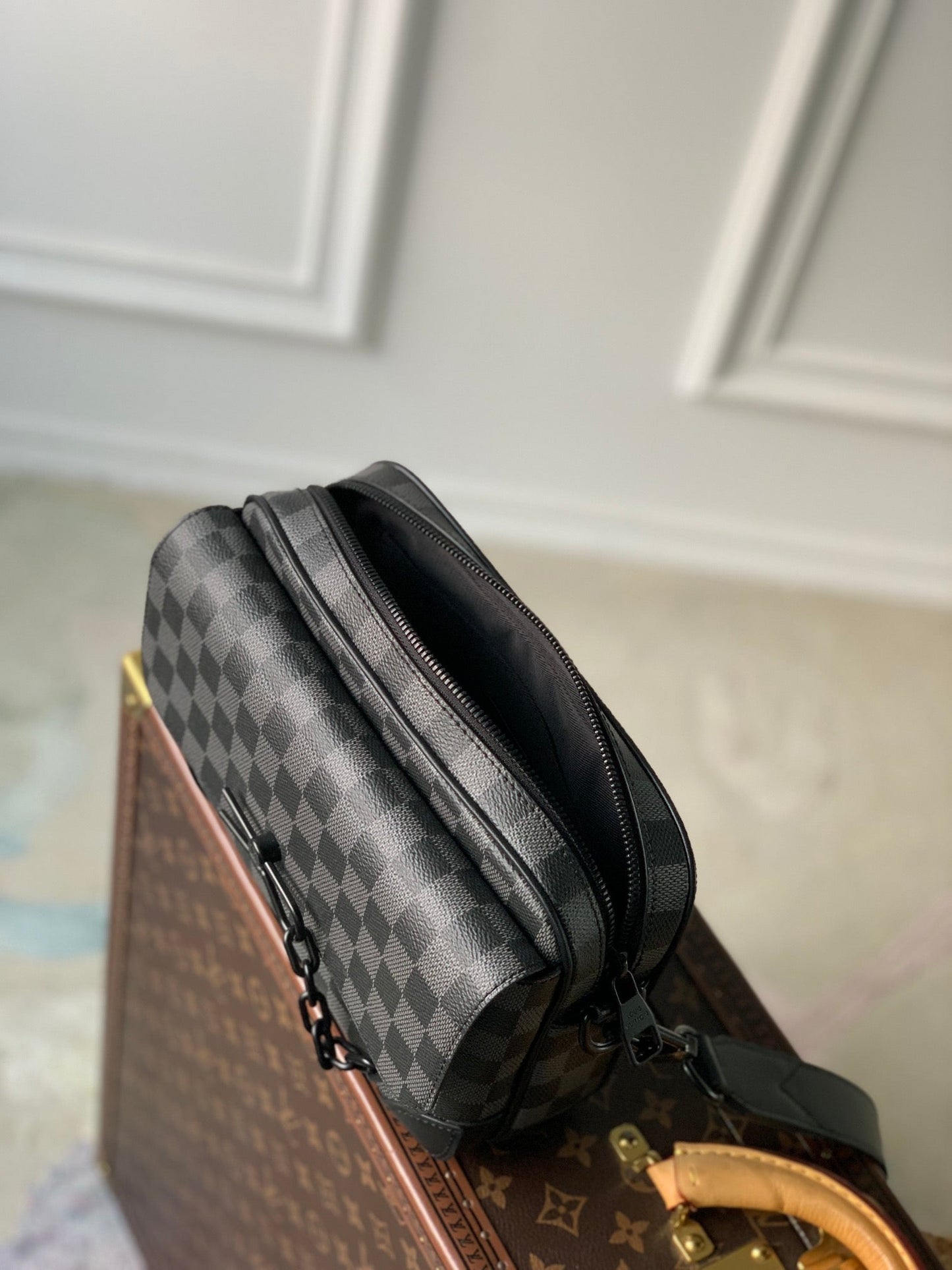 Louis Vuitton M46795 Steamer Bag 24x17x5cm Black