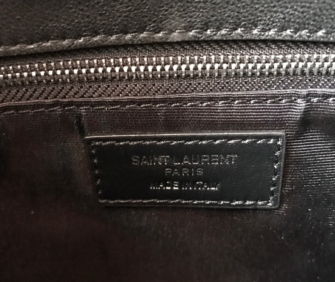 YSL Loulou Puffer Shoulder Bag, 23x15.5x5.8cm