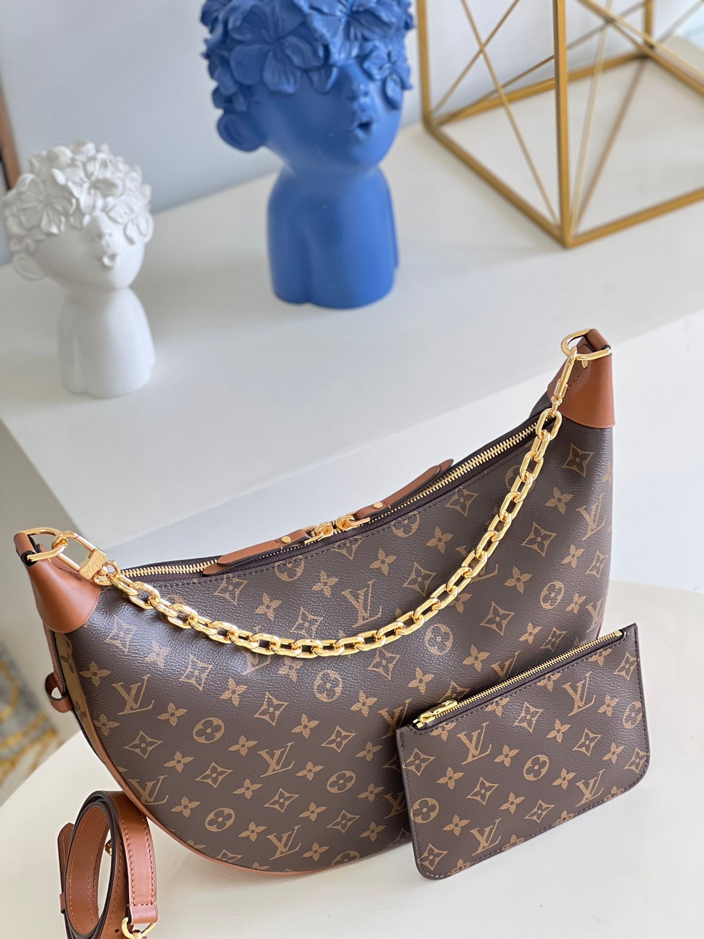 Louis Vuitton Loop Shoulderbag M46311, 38×30×10cm