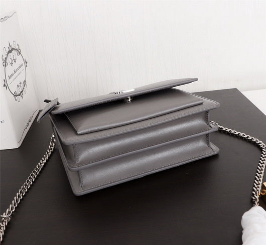 Y Sunset Medium in Smooth Leather �C Grey