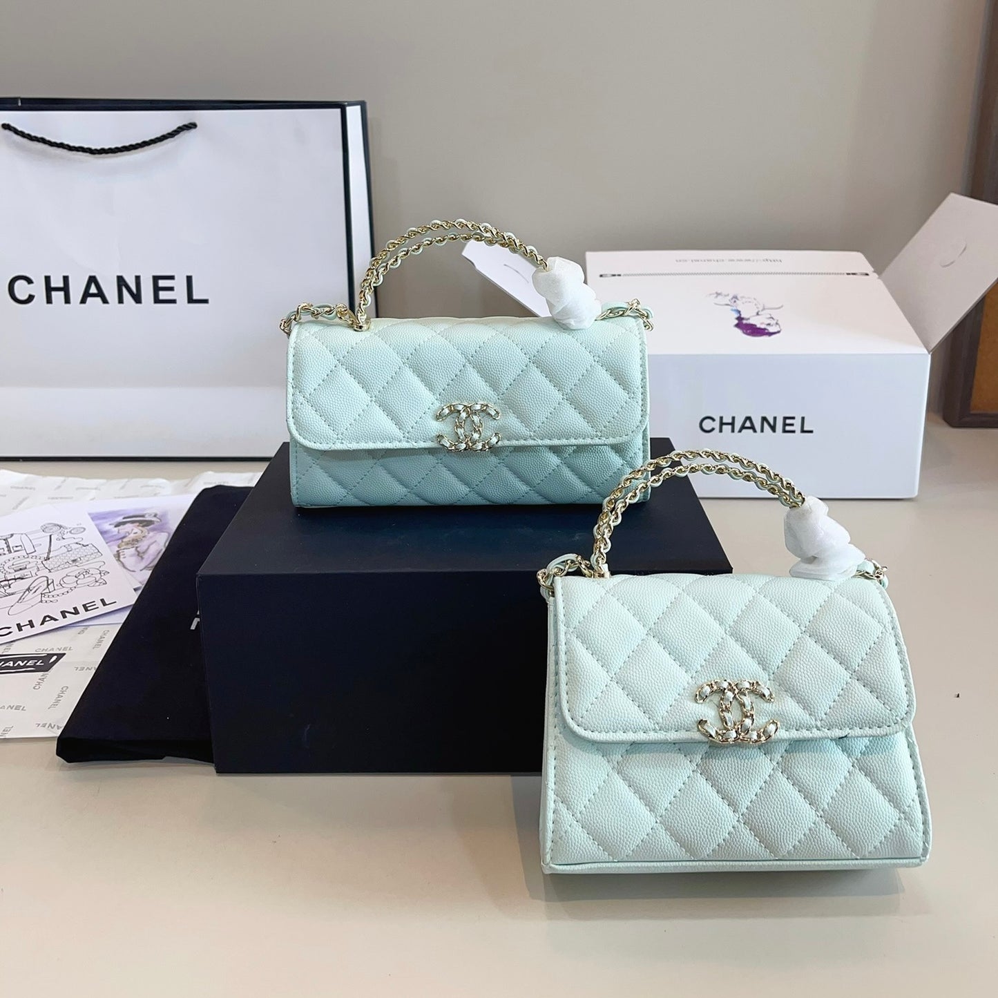 Chanel Kelly bag with top handle- Light Green