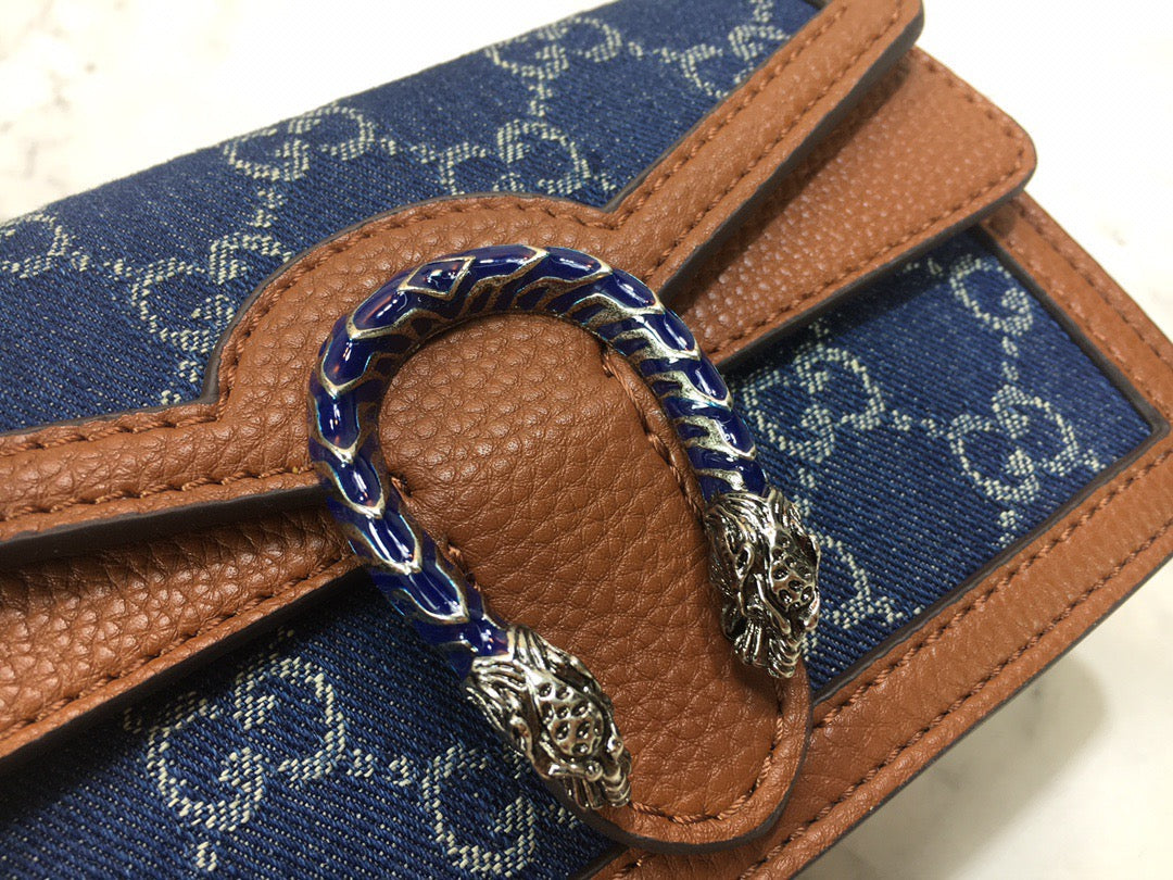 GC315  Mini:6.5x3.9x1.8inch   Small:7.9x6.1x2inch   Medium:11x6.7x3.5inch