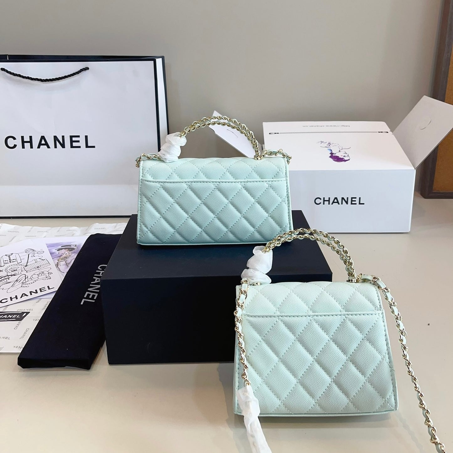 Chanel Kelly bag with top handle- Light Green