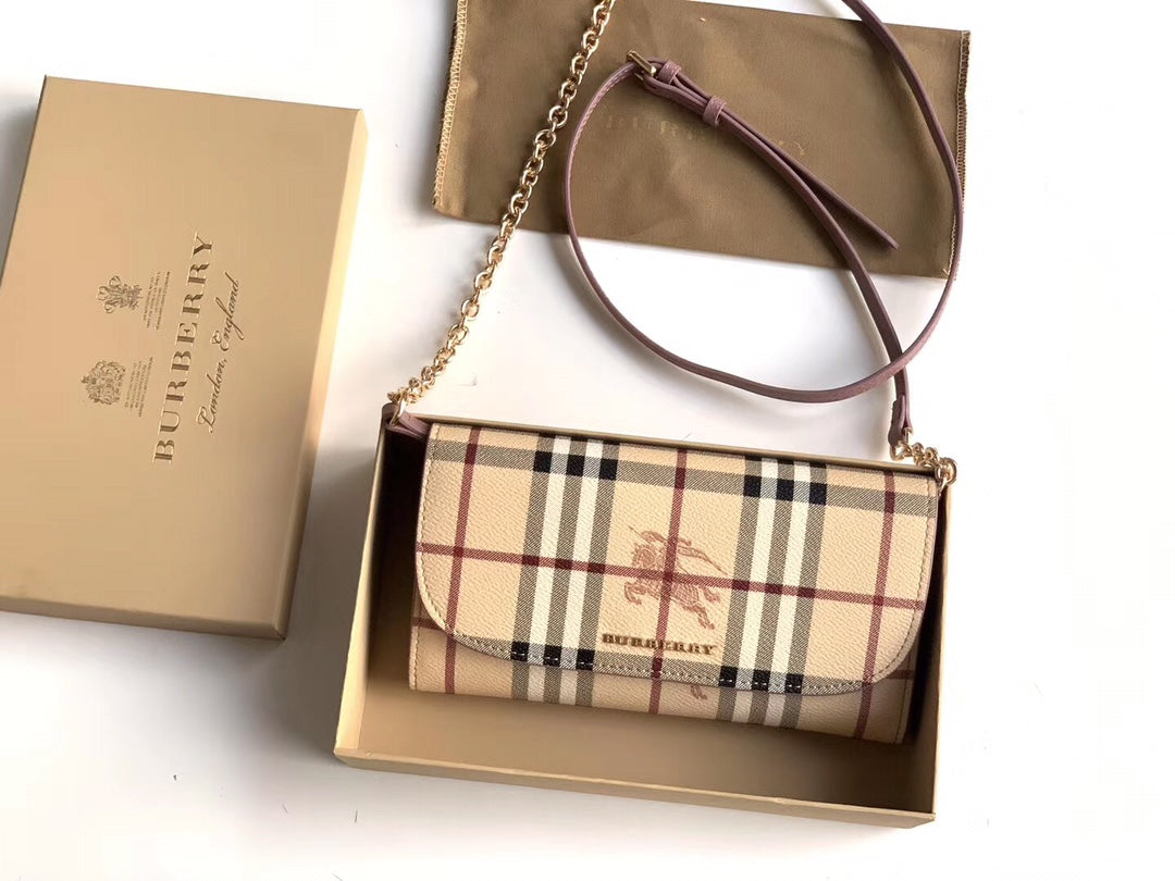 Burberry Horseferry Crossbody Bag 21x12x3cm