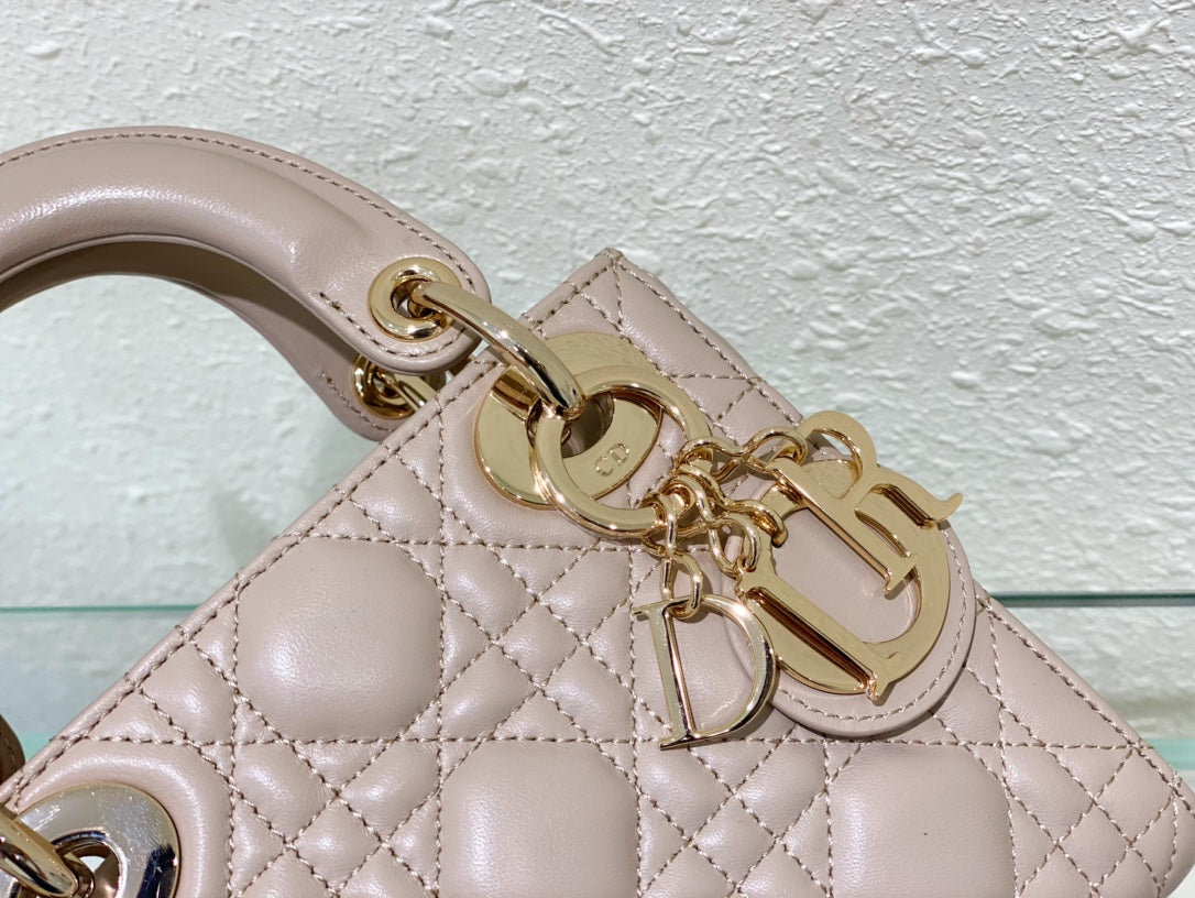 Lady Dior Bag Latte Cannage Lambskin Bag 17x15x7cm