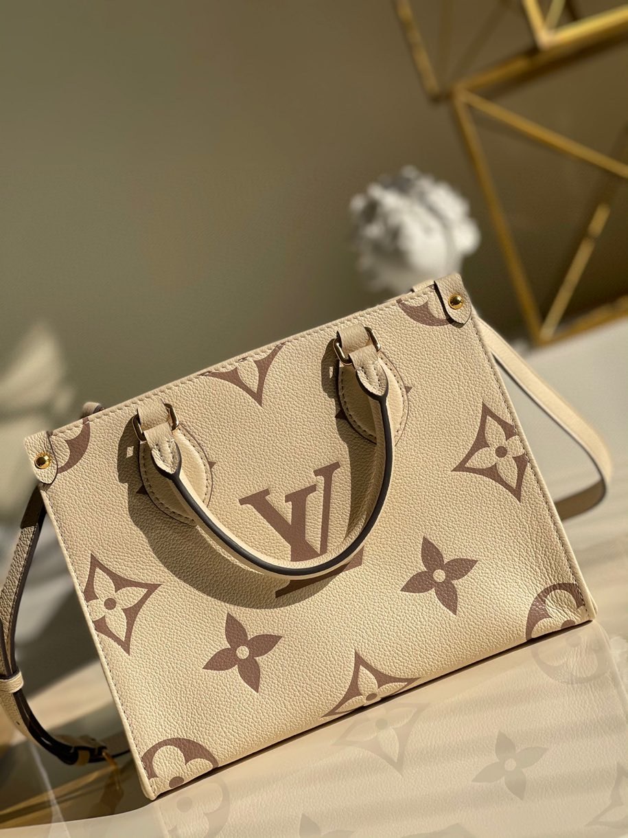 Louis Vuitton onthego tote shopping bag small handbags strap shoulder beige M45654
