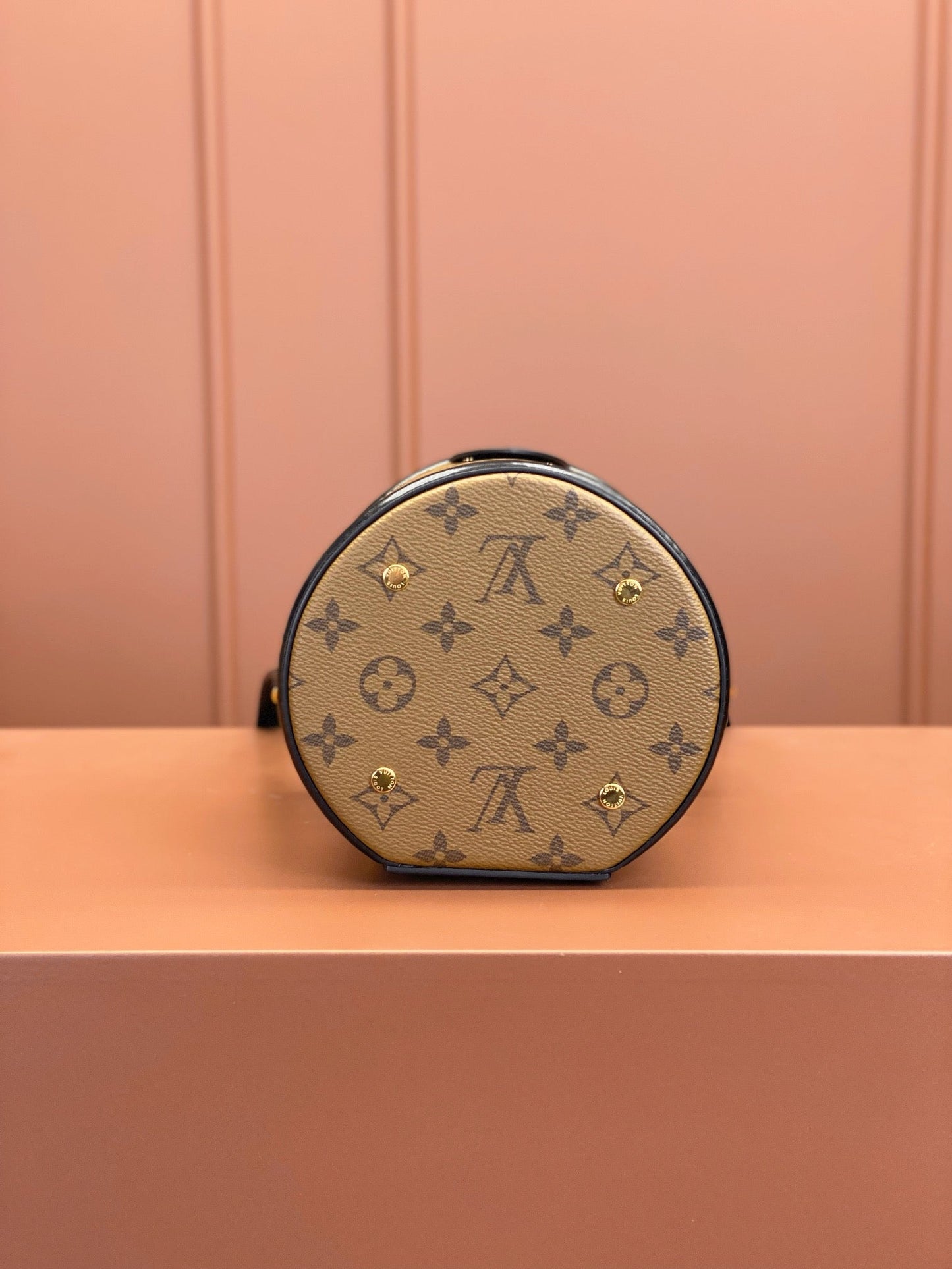 Louis Vuitton Cannes Bag M43986, 15x17x15cm