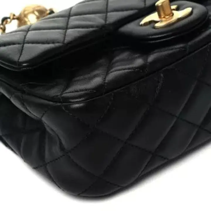 CC Lambskin Quilted CC Pearl Crush Mini Rectangular Flap Black