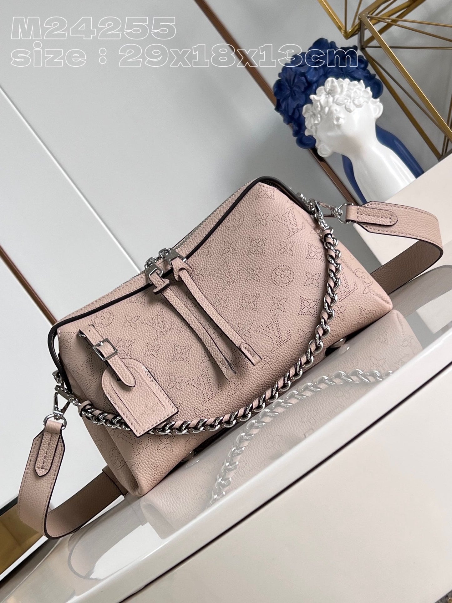 Louis Vuitton Mahina Hand It All Bag 29x18x13cm