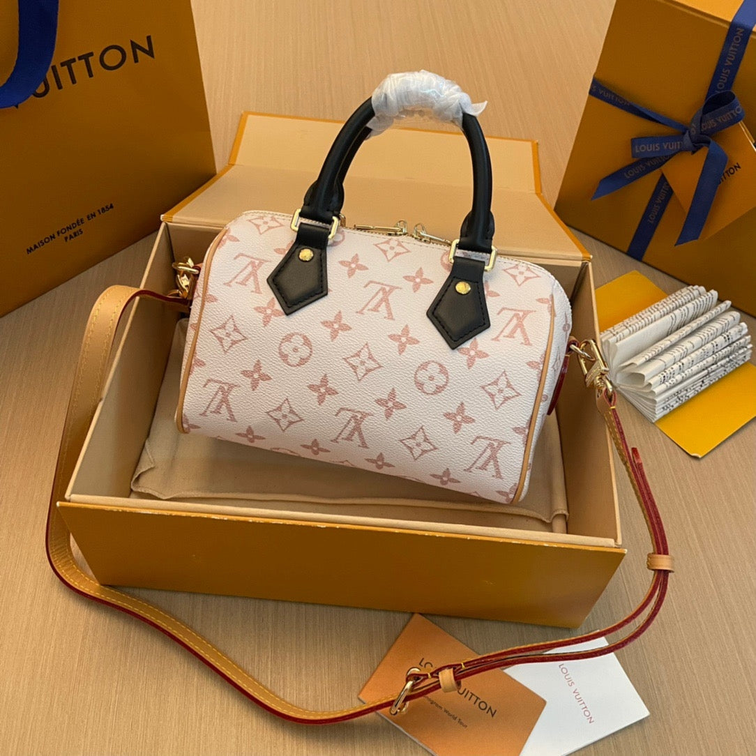 Louis Vuitton LV Speedy Bandouliere 2024 Bag 20x15x12.5cm