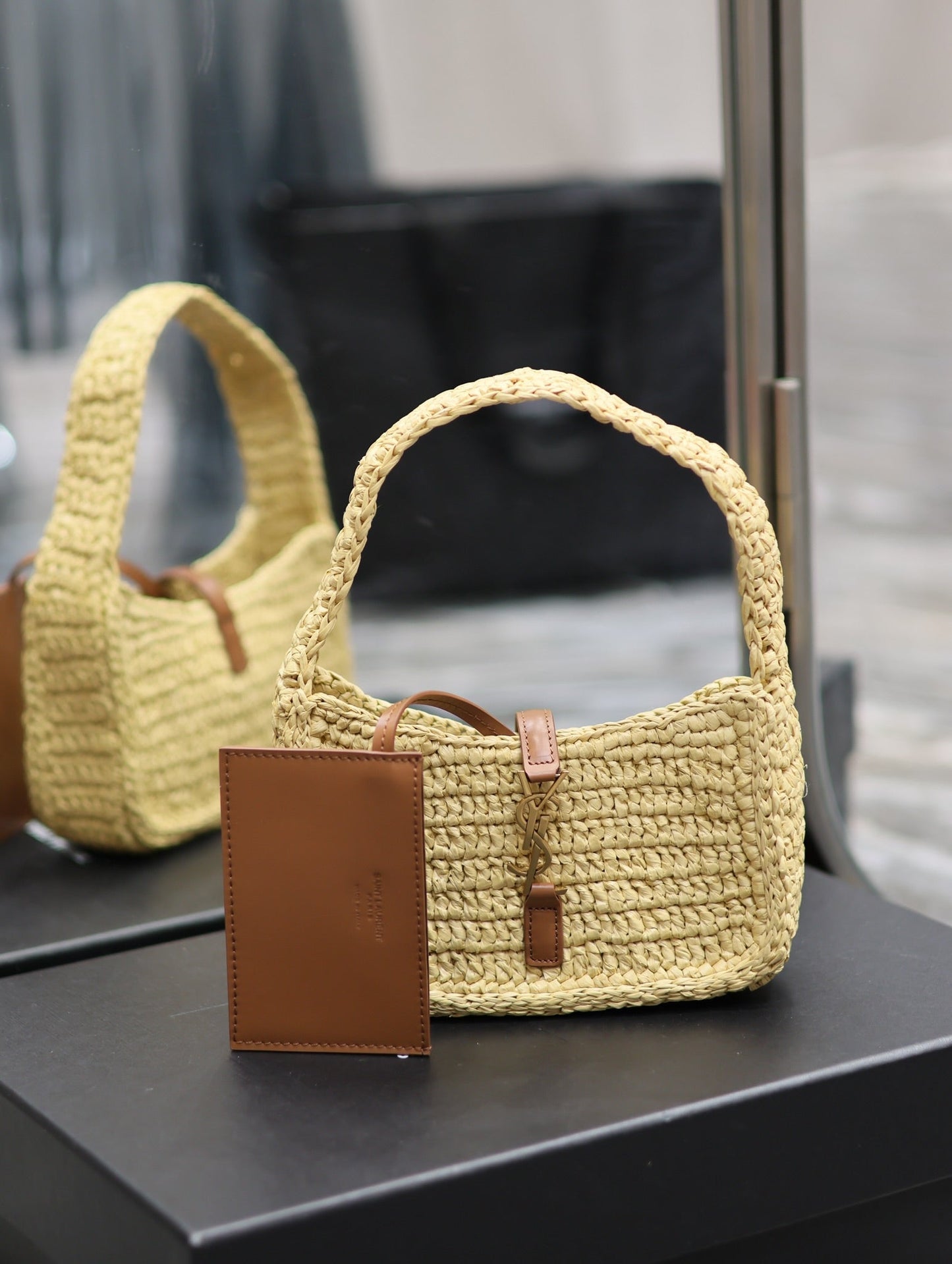 YSL Le 5 ¨¤ 7 Mini In Raffia Beige - 19 X 11.5 X 4.5 CM