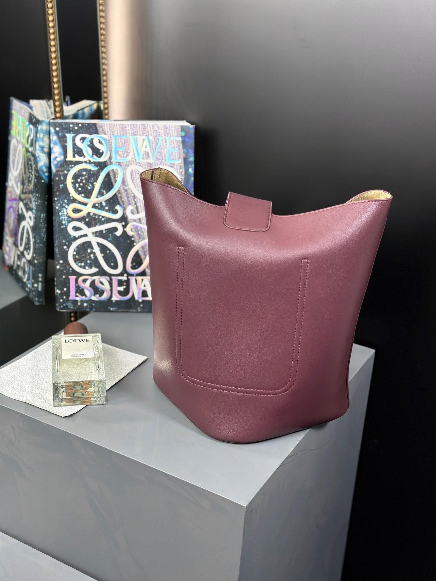 LOEWE 24SS Pebble Bucket Tote Bag, 24.5*23.5*28cm