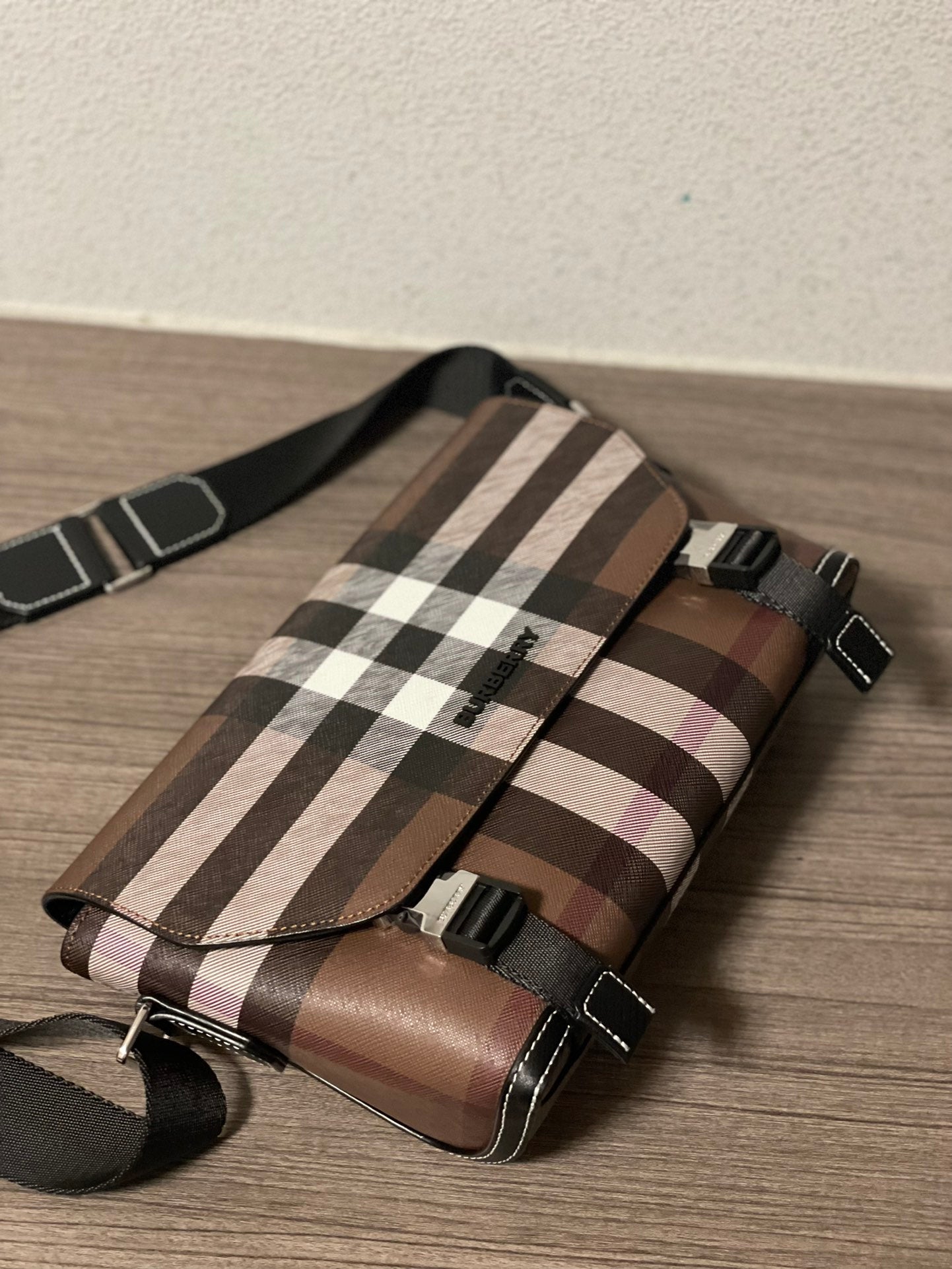BURBERRY MESSENGER BIRCH CHECK BROWN BAG