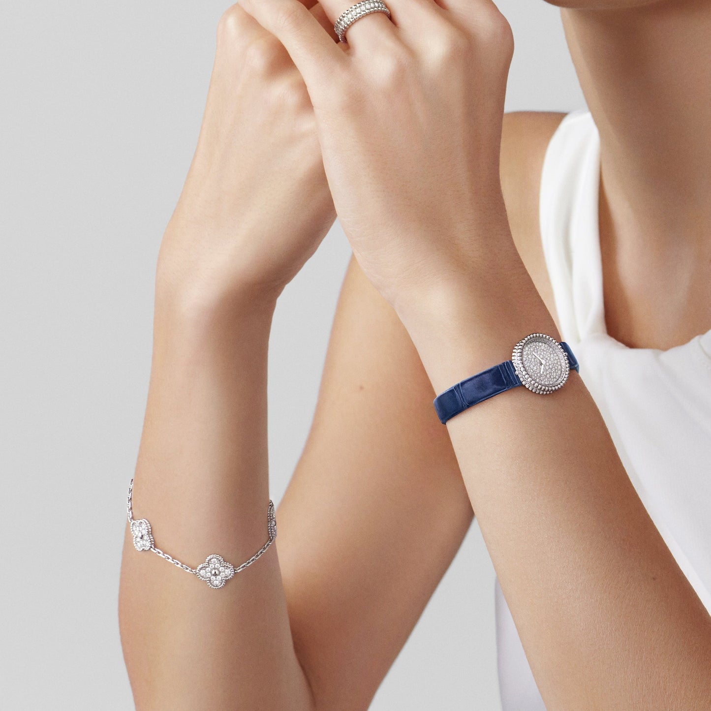 VAN CLEEF & ARPELS Vintage Alhambra Bracelet Silver